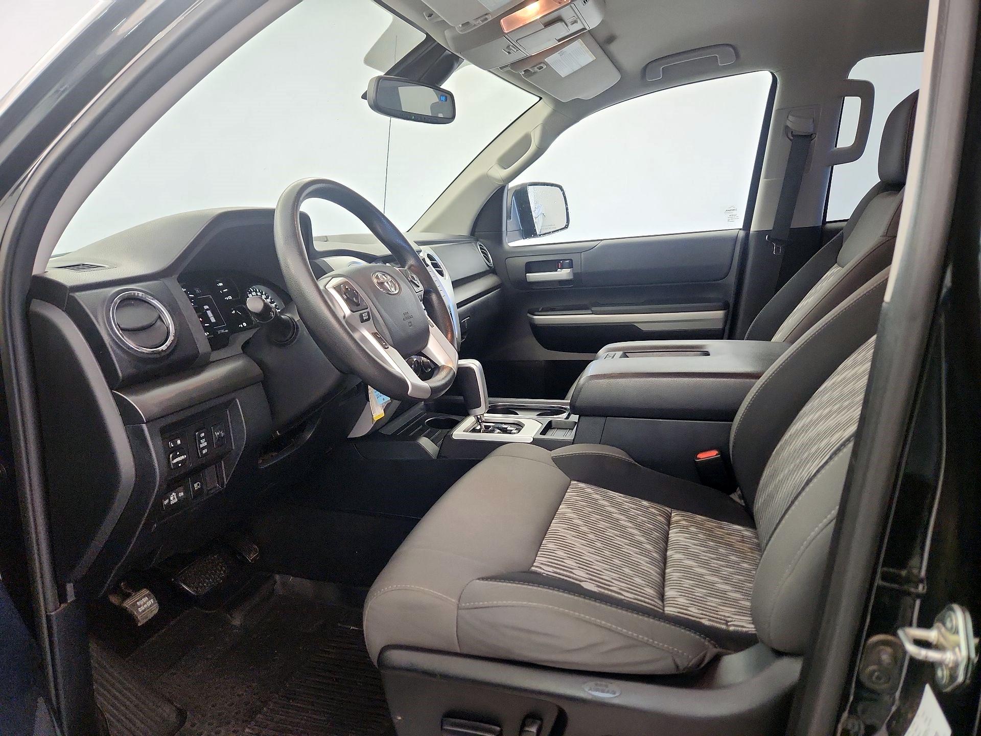 Thumbnail: 2019 Toyota Tundra - 9