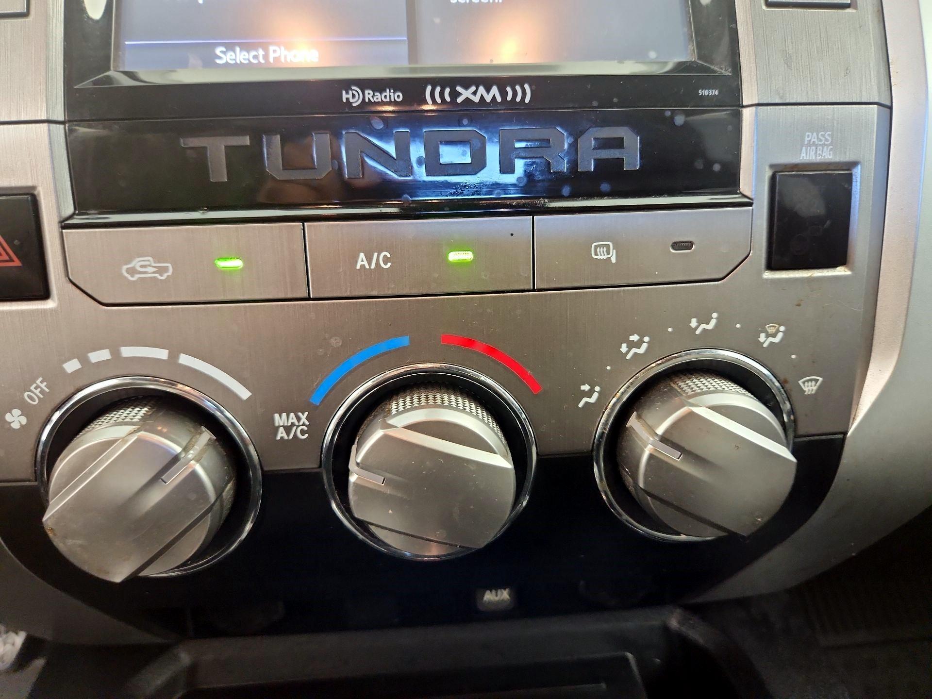 Thumbnail: 2019 Toyota Tundra - 14