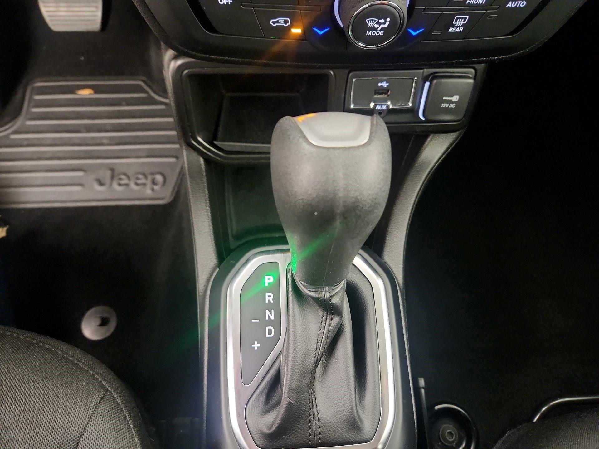 Thumbnail: 2021 Jeep Renegade - 17