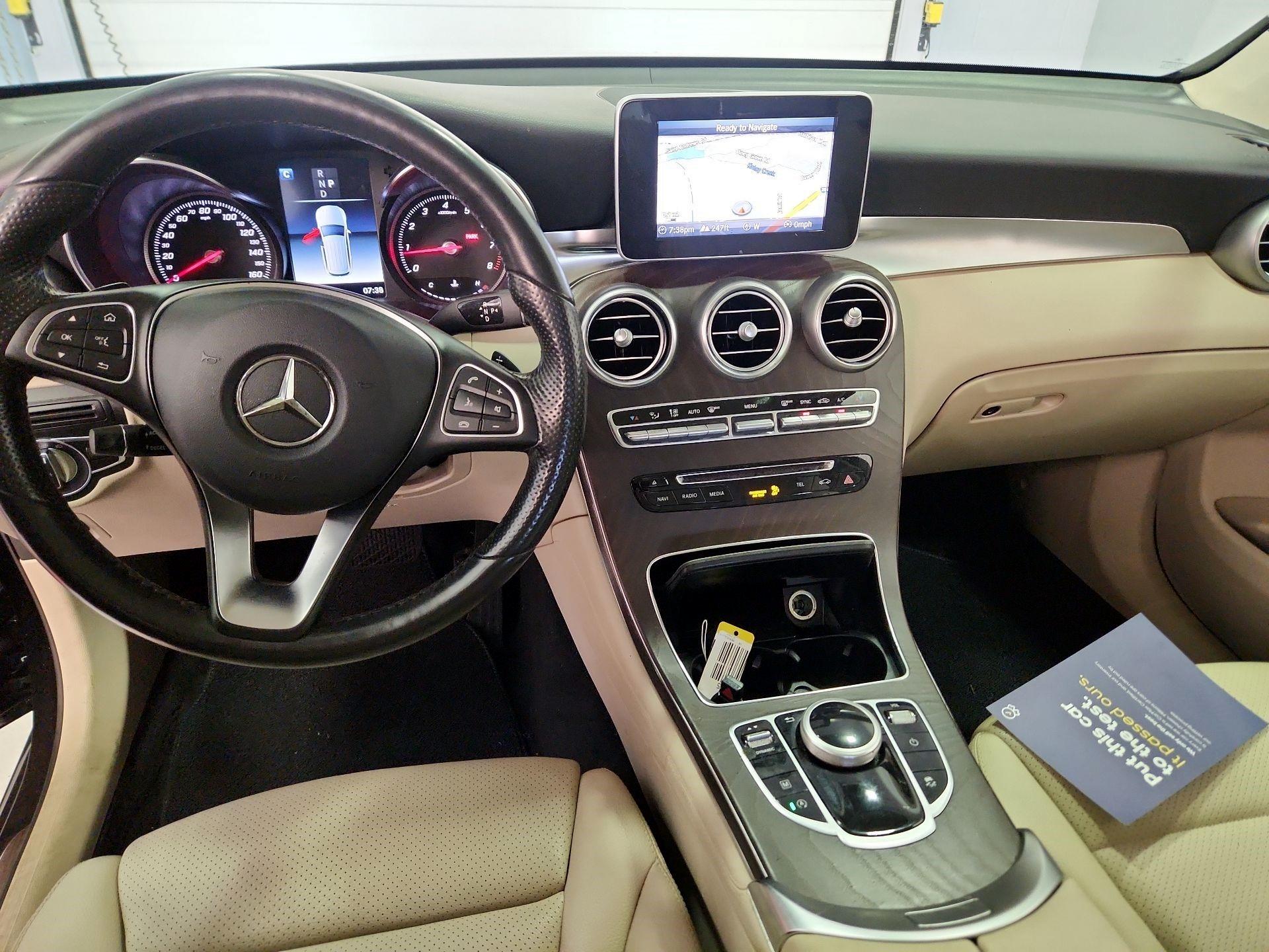 Thumbnail: 2018 Mercedes-Benz GLC - 9