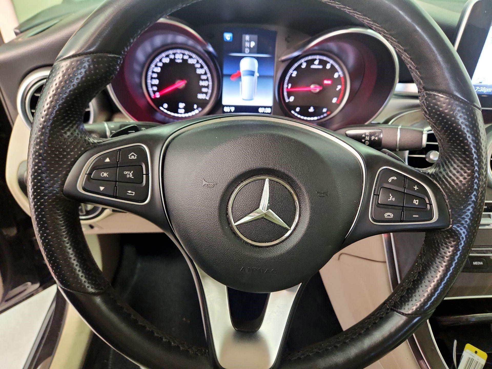 Thumbnail: 2018 Mercedes-Benz GLC - 10