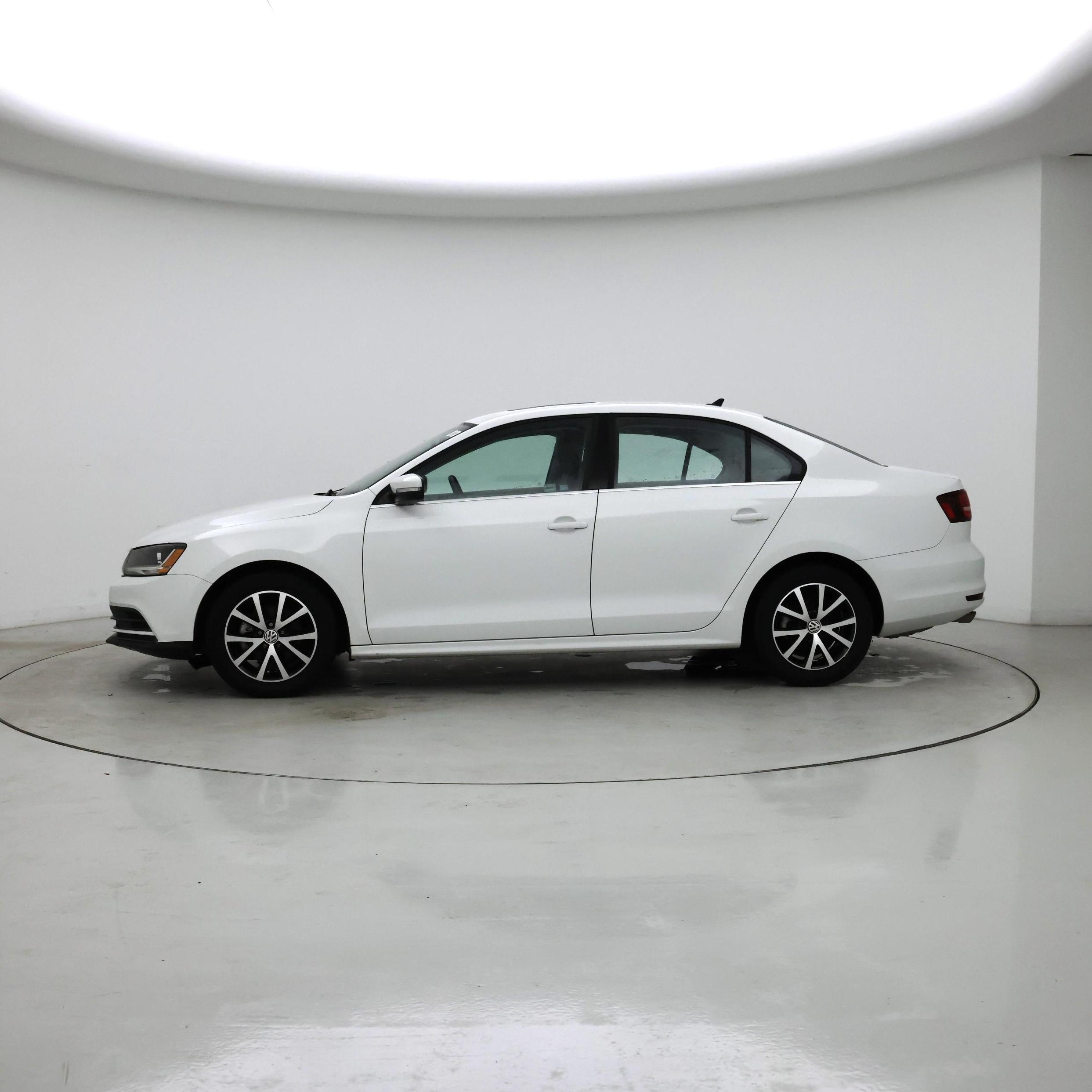 Thumbnail: 2017 Volkswagen Jetta - 3