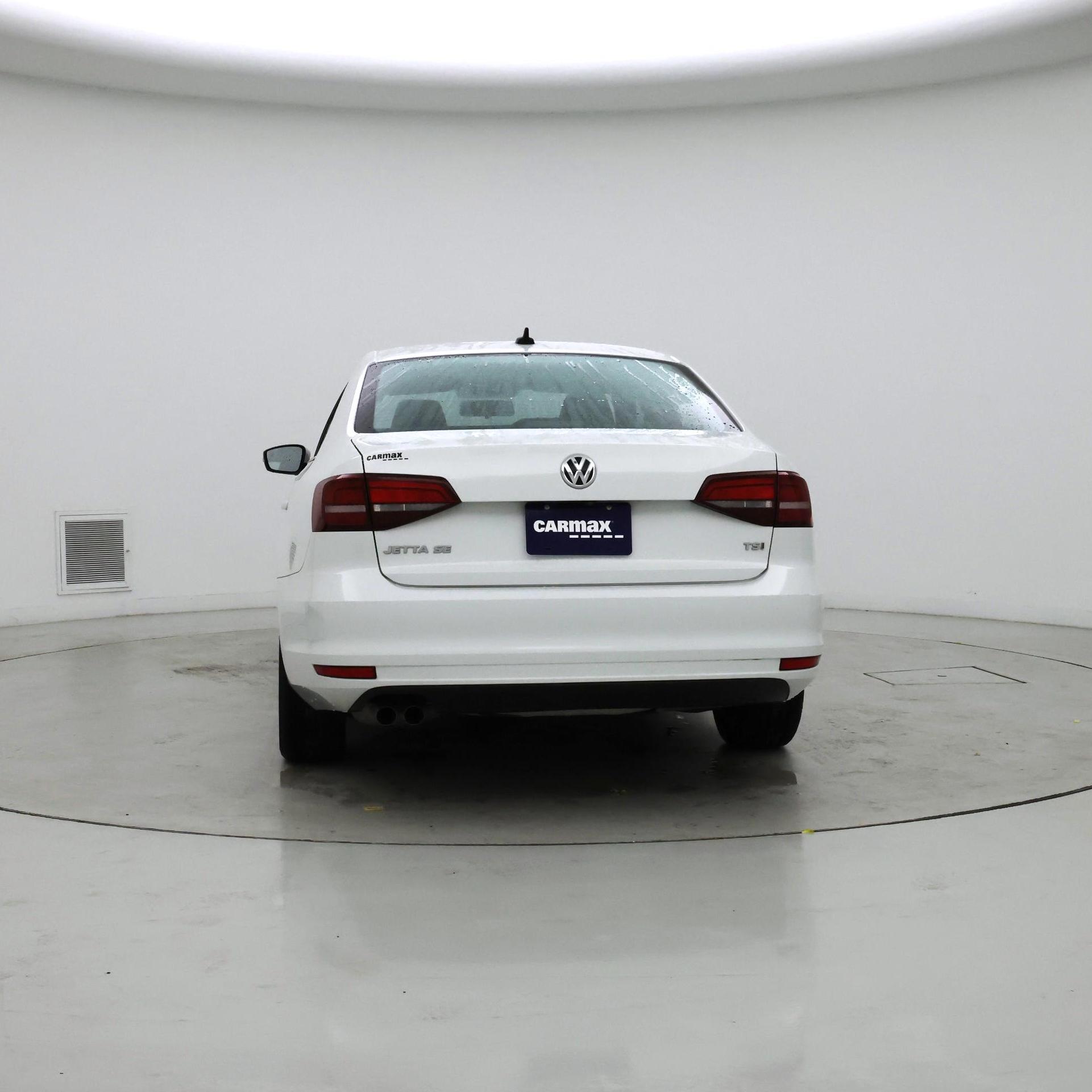 Thumbnail: 2017 Volkswagen Jetta - 6