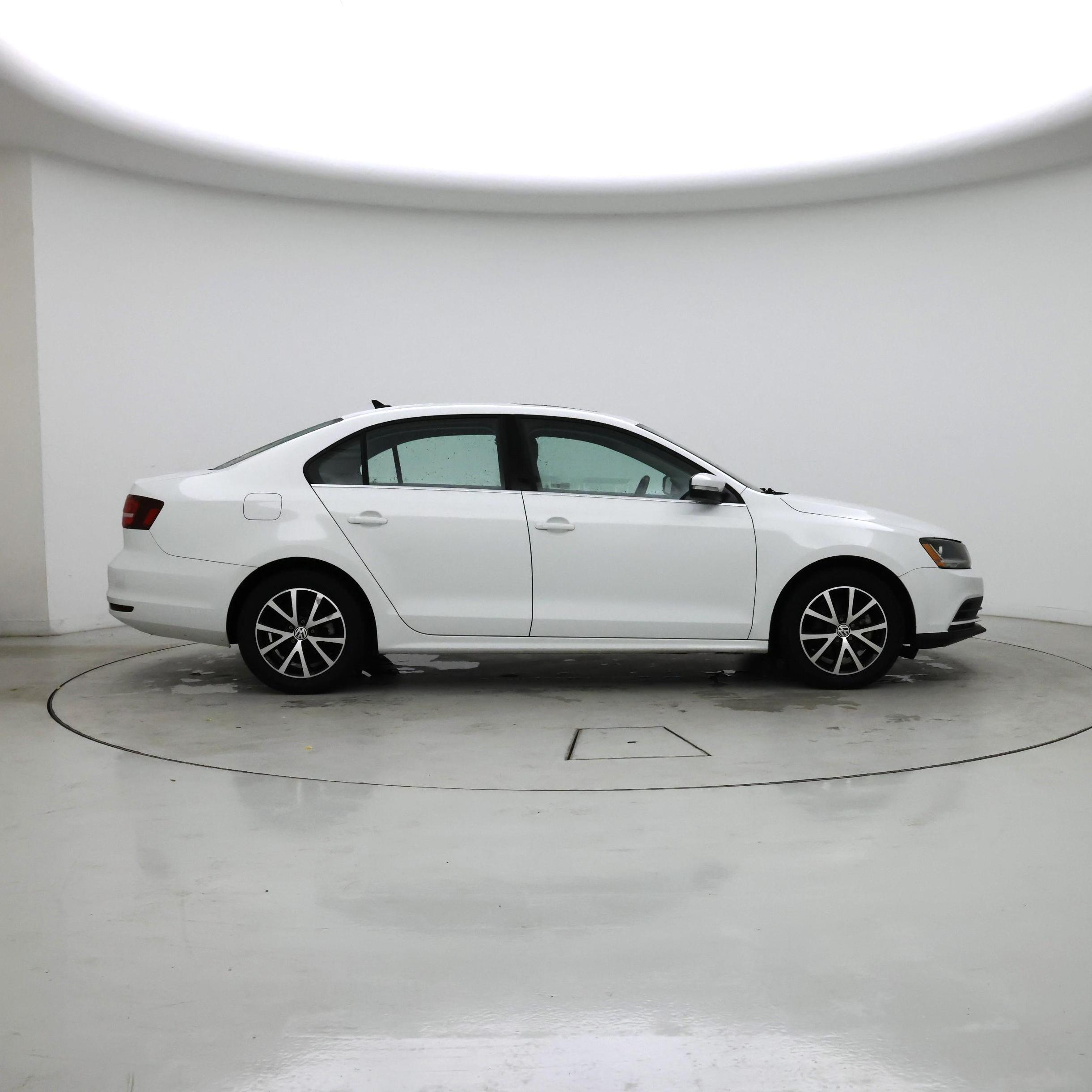 Thumbnail: 2017 Volkswagen Jetta - 7