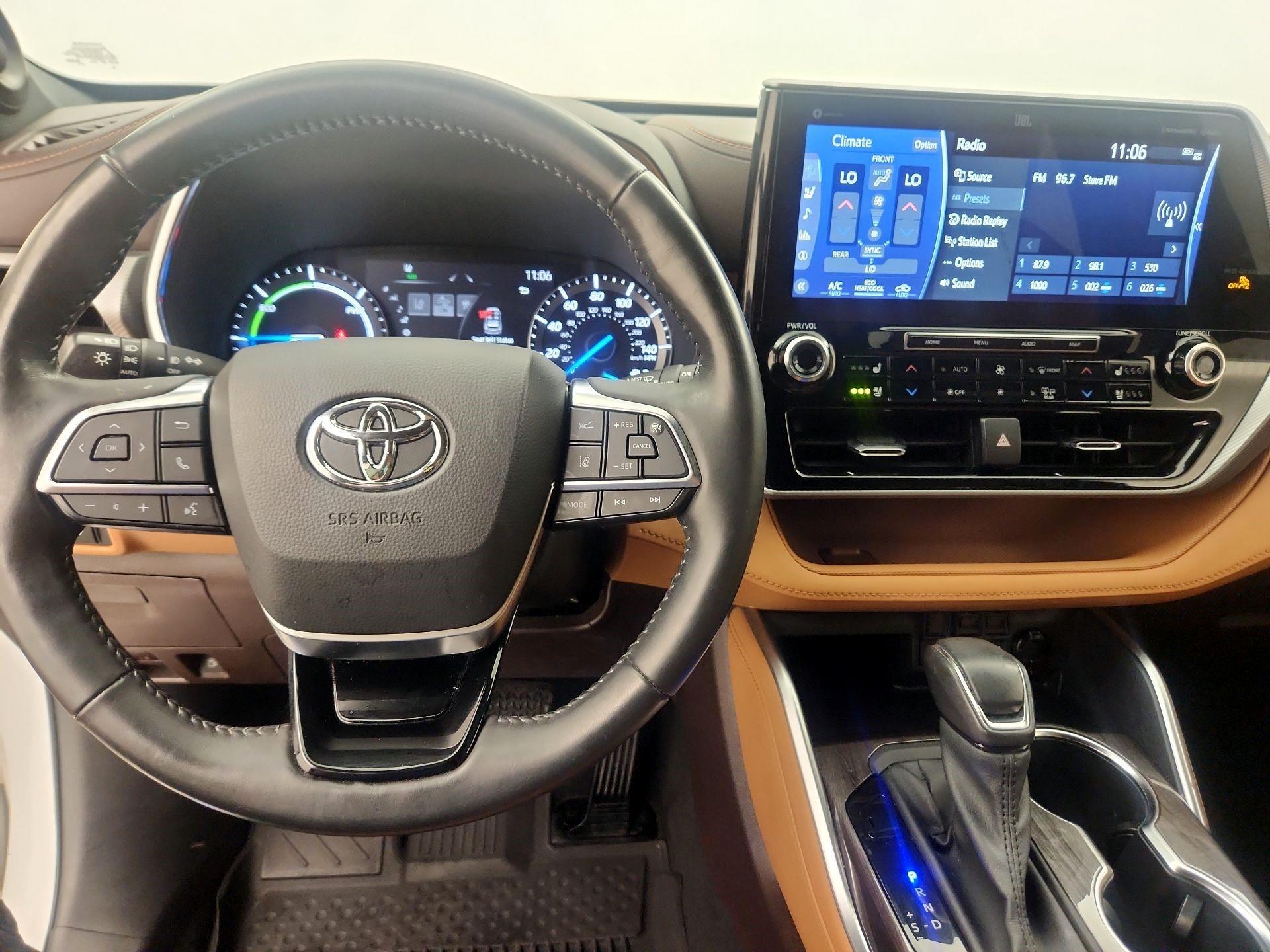 Thumbnail: 2021 Toyota Highlander - 9