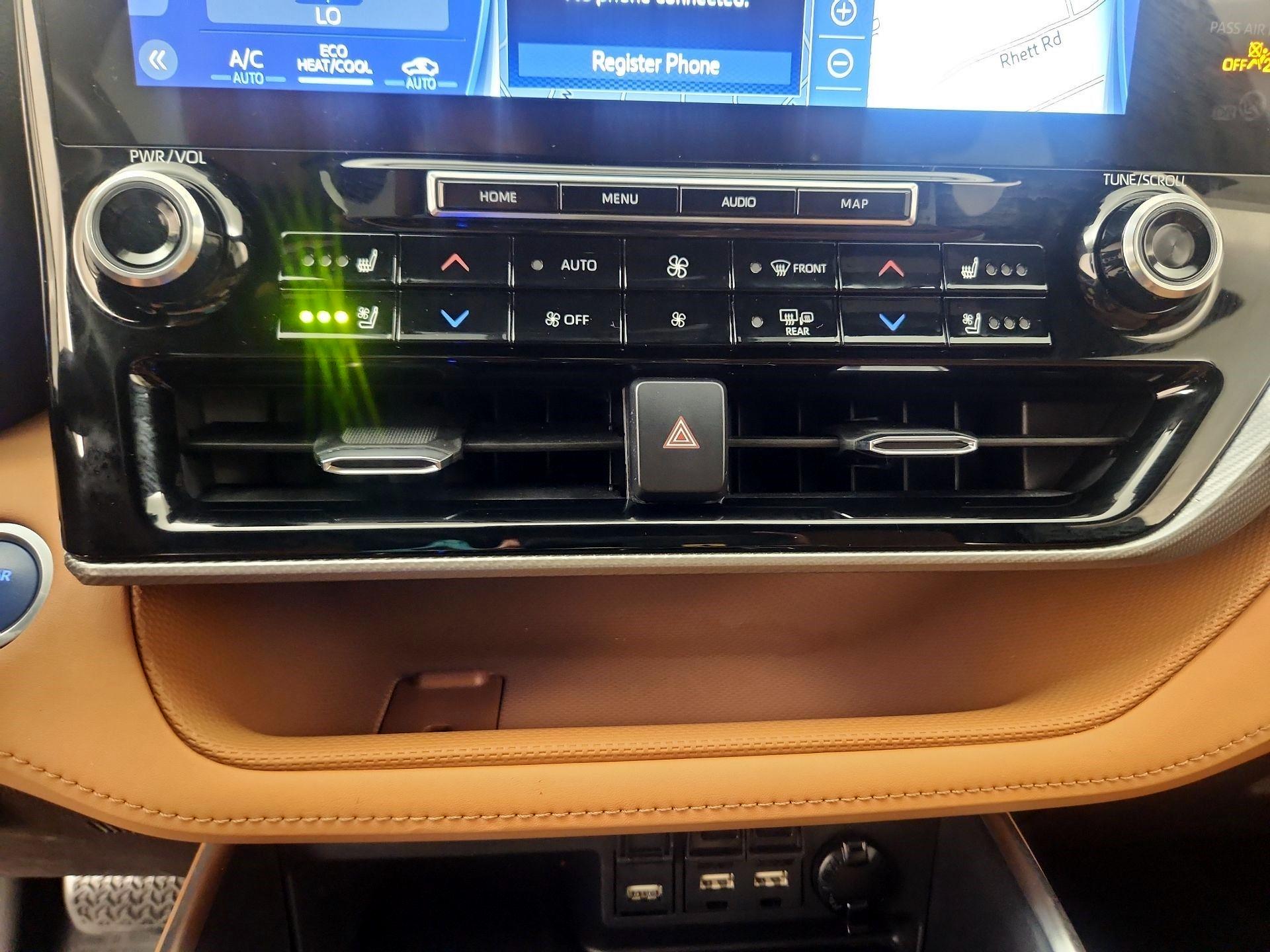 Thumbnail: 2021 Toyota Highlander - 16