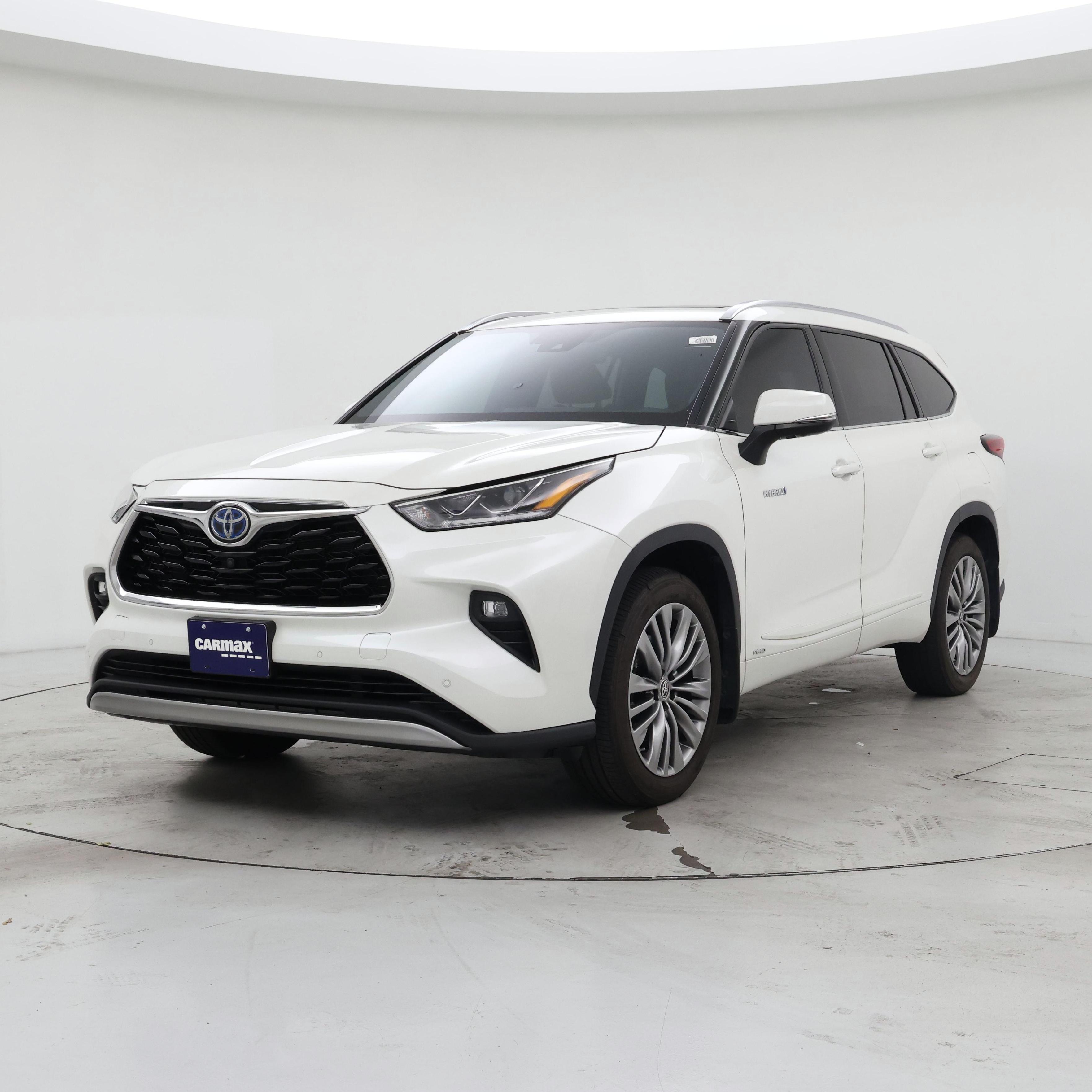 Thumbnail: 2021 Toyota Highlander - 4