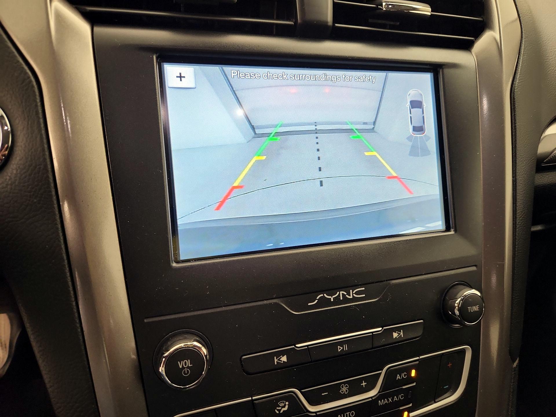 Thumbnail: 2019 Ford Fusion - 14