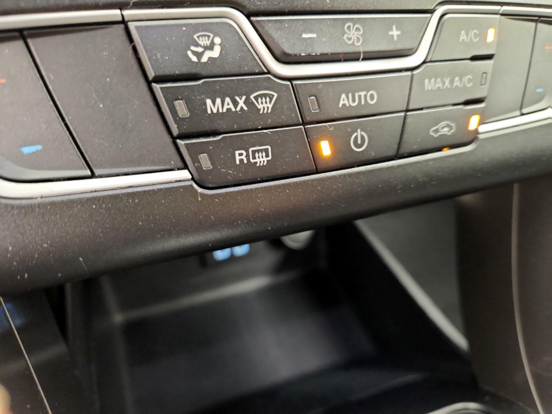 Thumbnail: 2019 Ford Fusion - 16