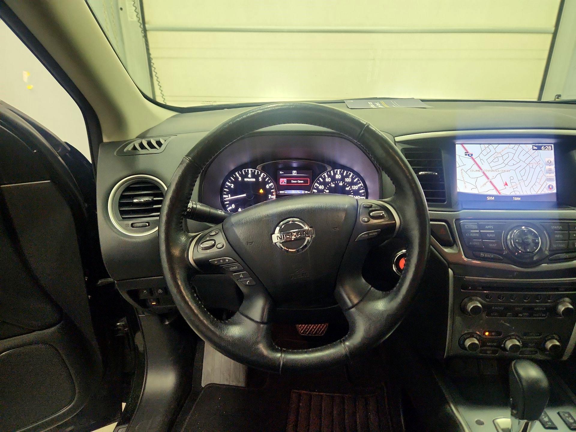 Thumbnail: 2019 Nissan Pathfinder - 10