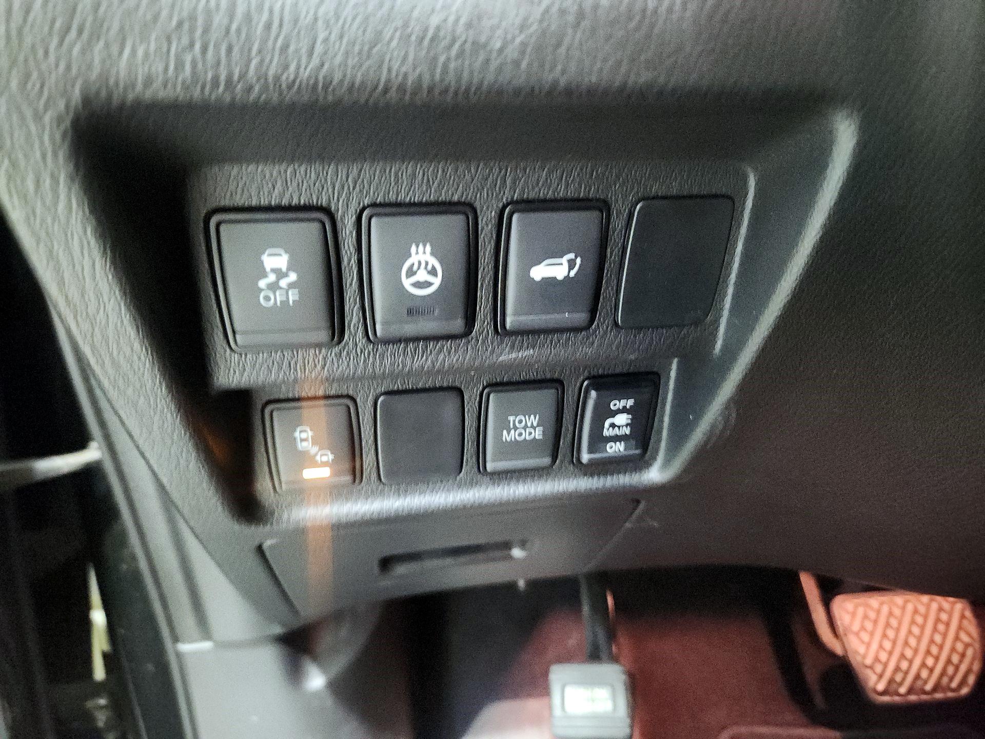 Thumbnail: 2019 Nissan Pathfinder - 13