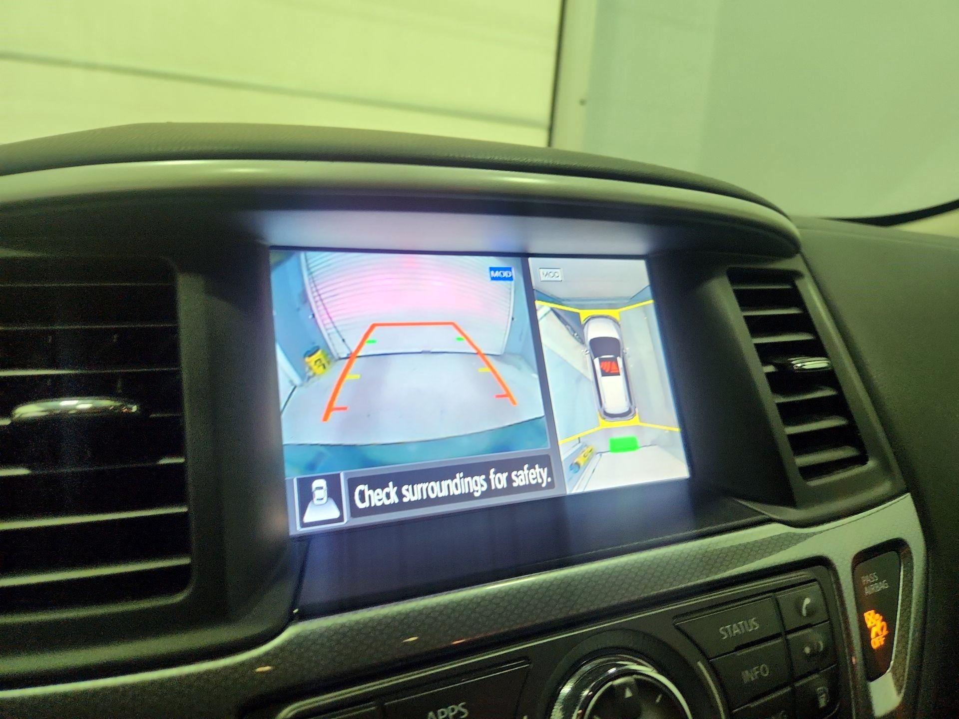 Thumbnail: 2019 Nissan Pathfinder - 15