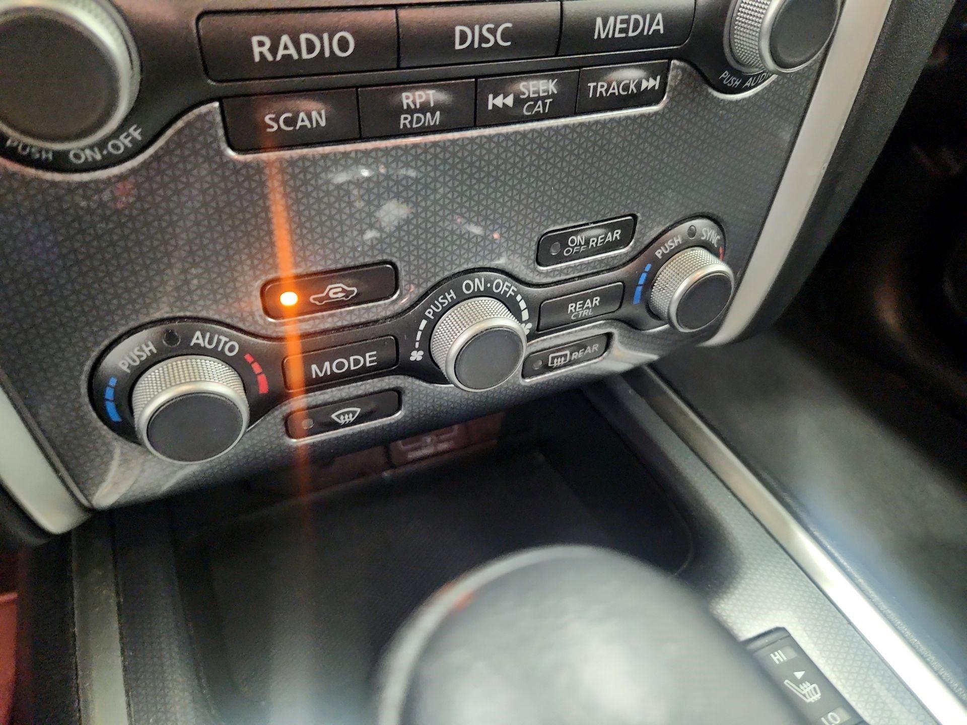 Thumbnail: 2019 Nissan Pathfinder - 17