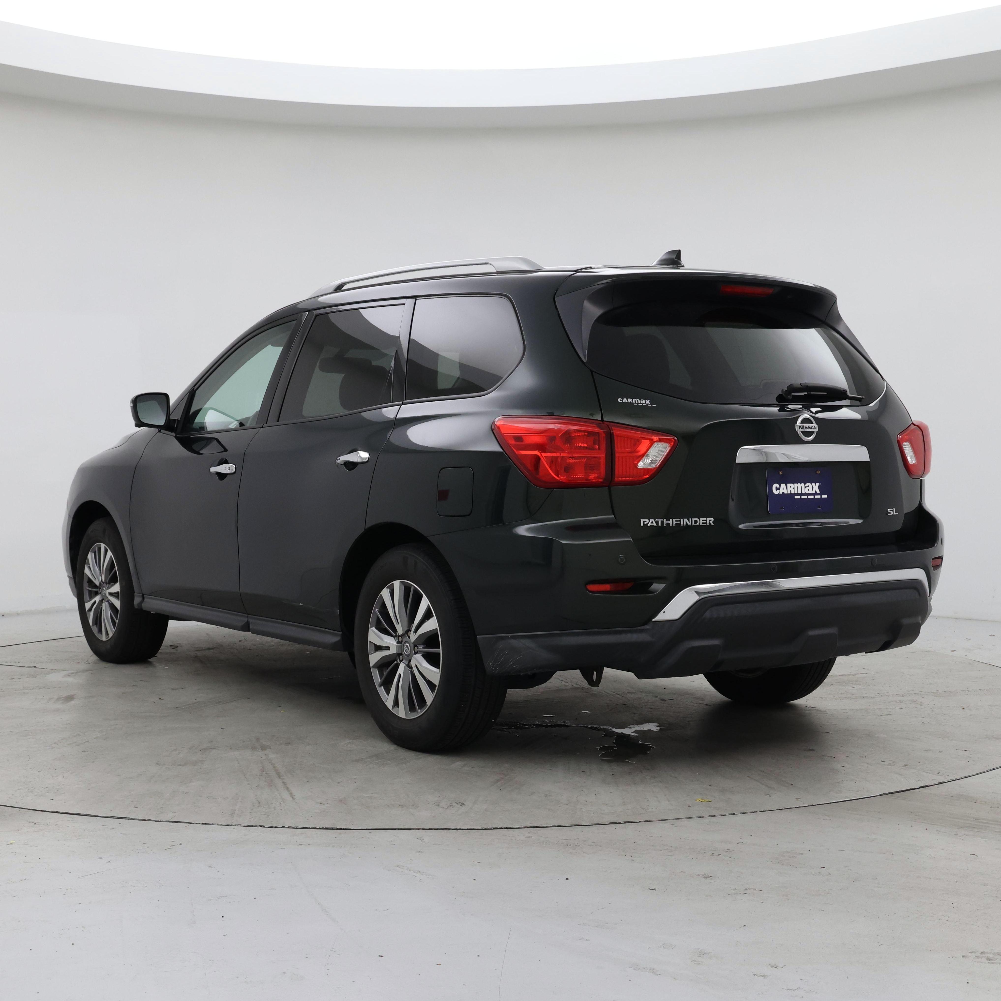 Thumbnail: 2019 Nissan Pathfinder - 2