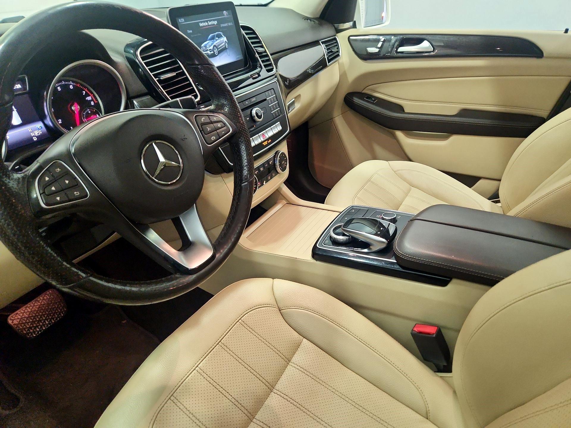 Thumbnail: 2017 Mercedes-Benz GLE - 11