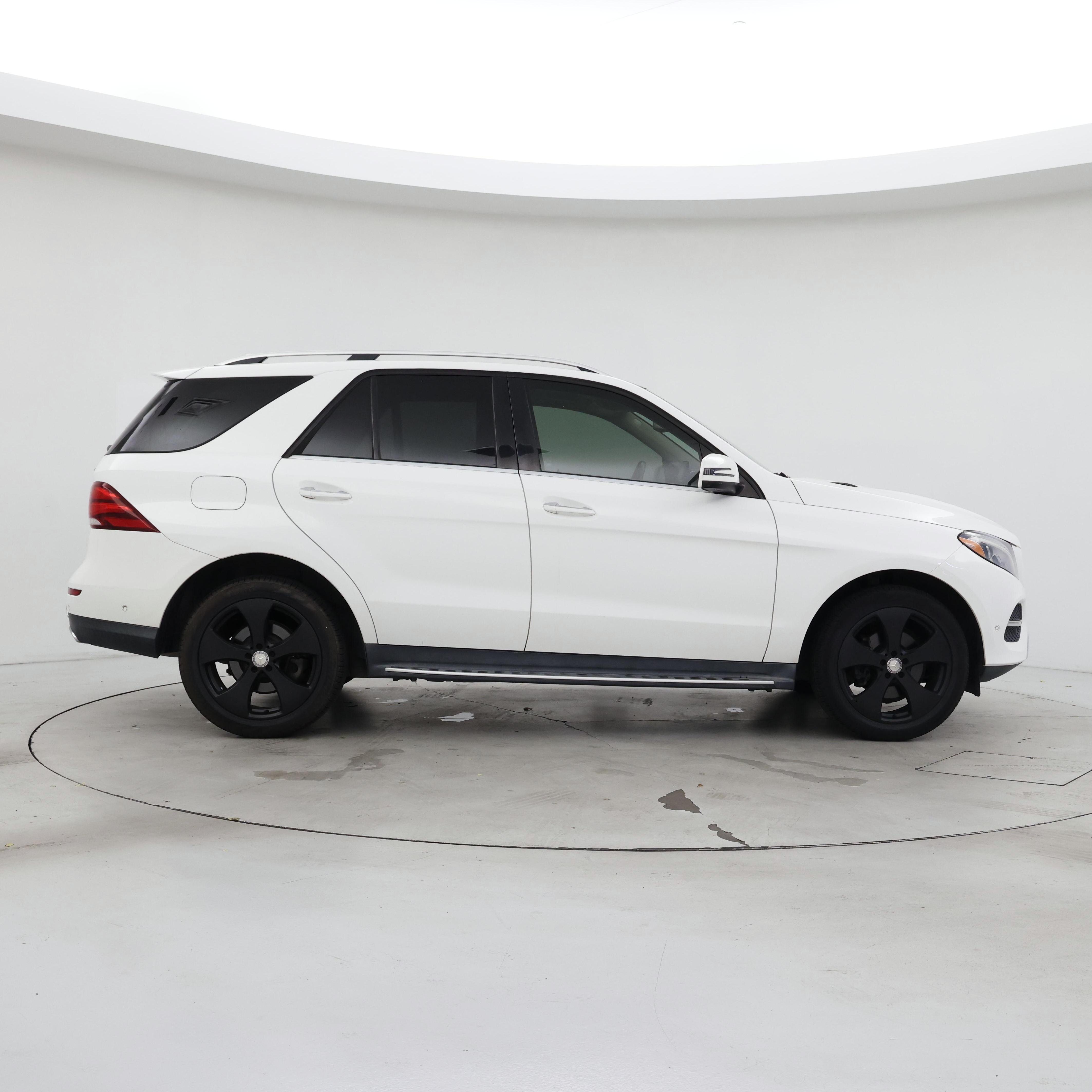 Thumbnail: 2017 Mercedes-Benz GLE - 7