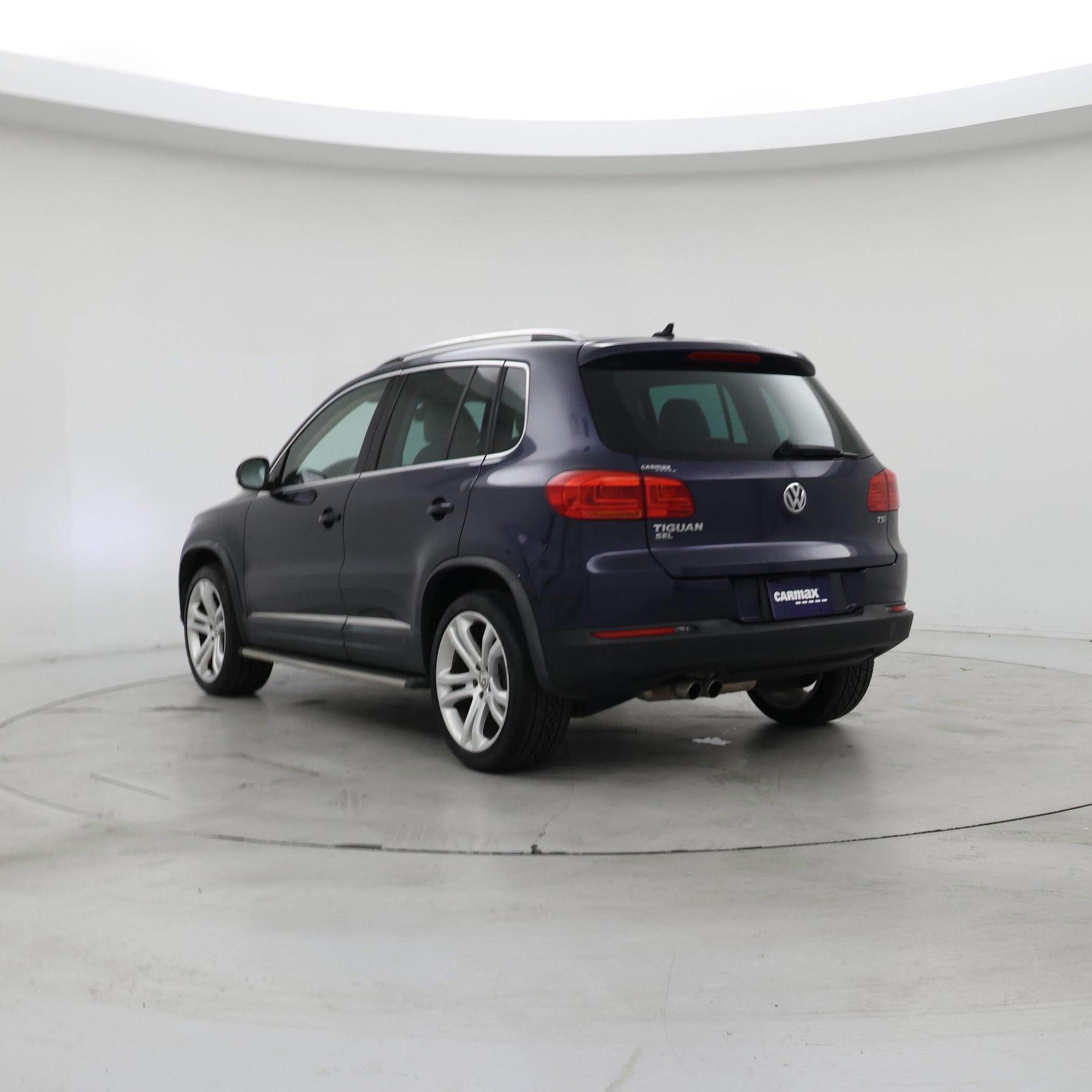 Thumbnail: 2016 Volkswagen Tiguan - 2