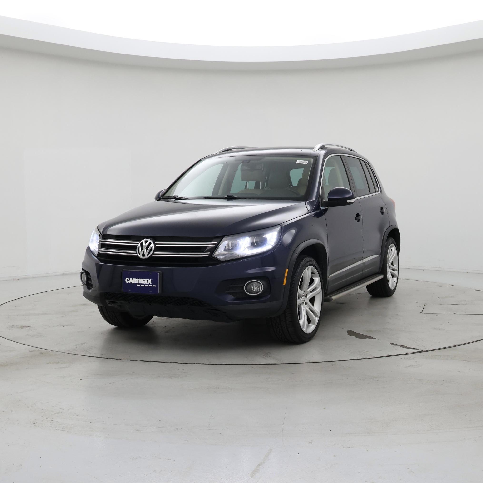 Thumbnail: 2016 Volkswagen Tiguan - 4
