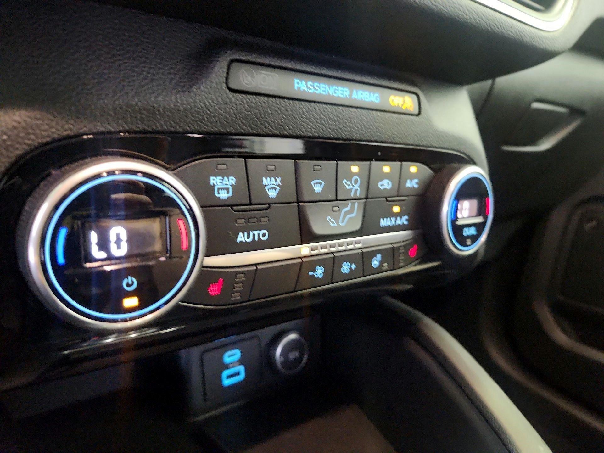 Thumbnail: 2021 Ford Escape - 17