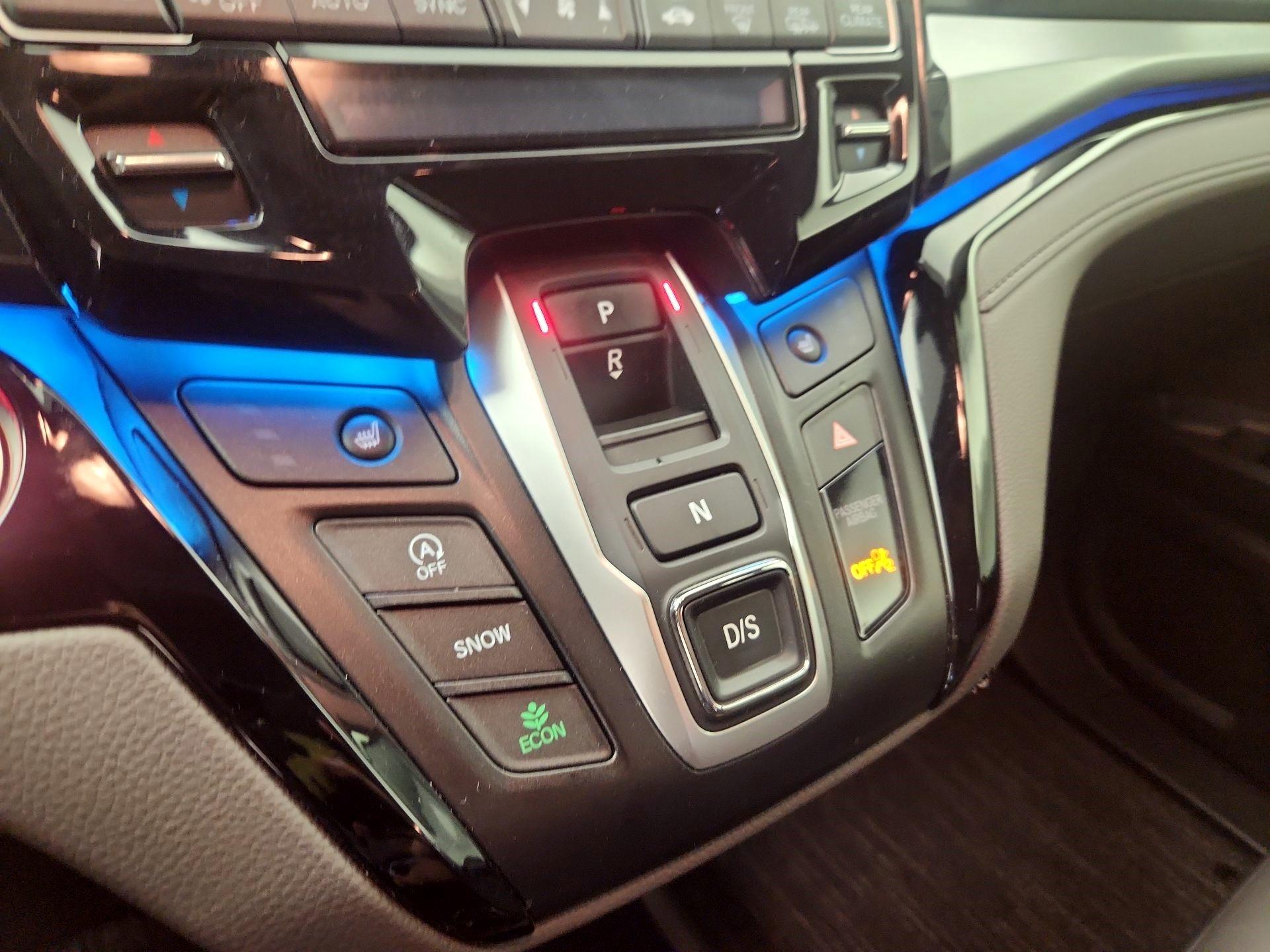 Thumbnail: 2021 Honda Odyssey - 18