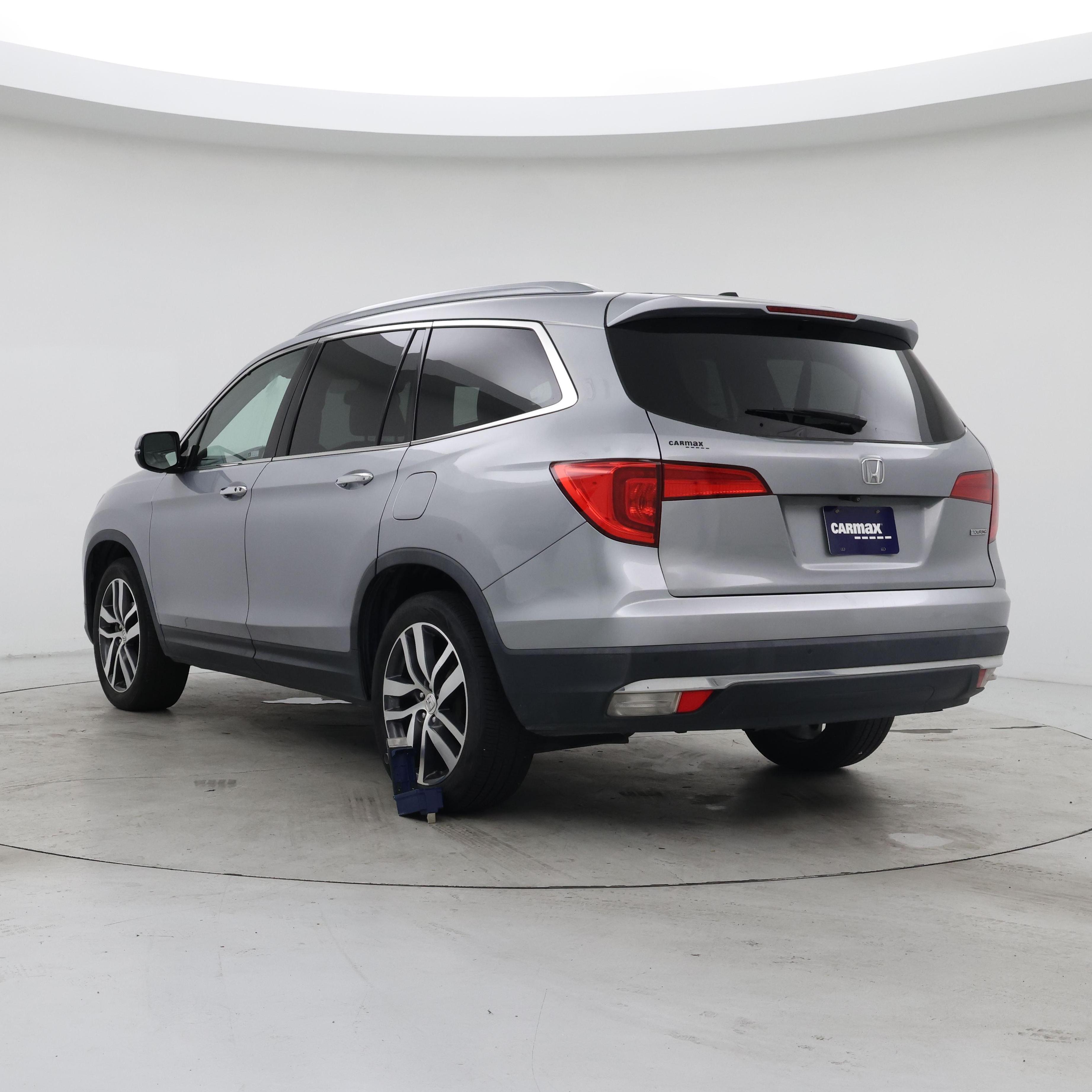 Thumbnail: 2018 Honda Pilot - 2