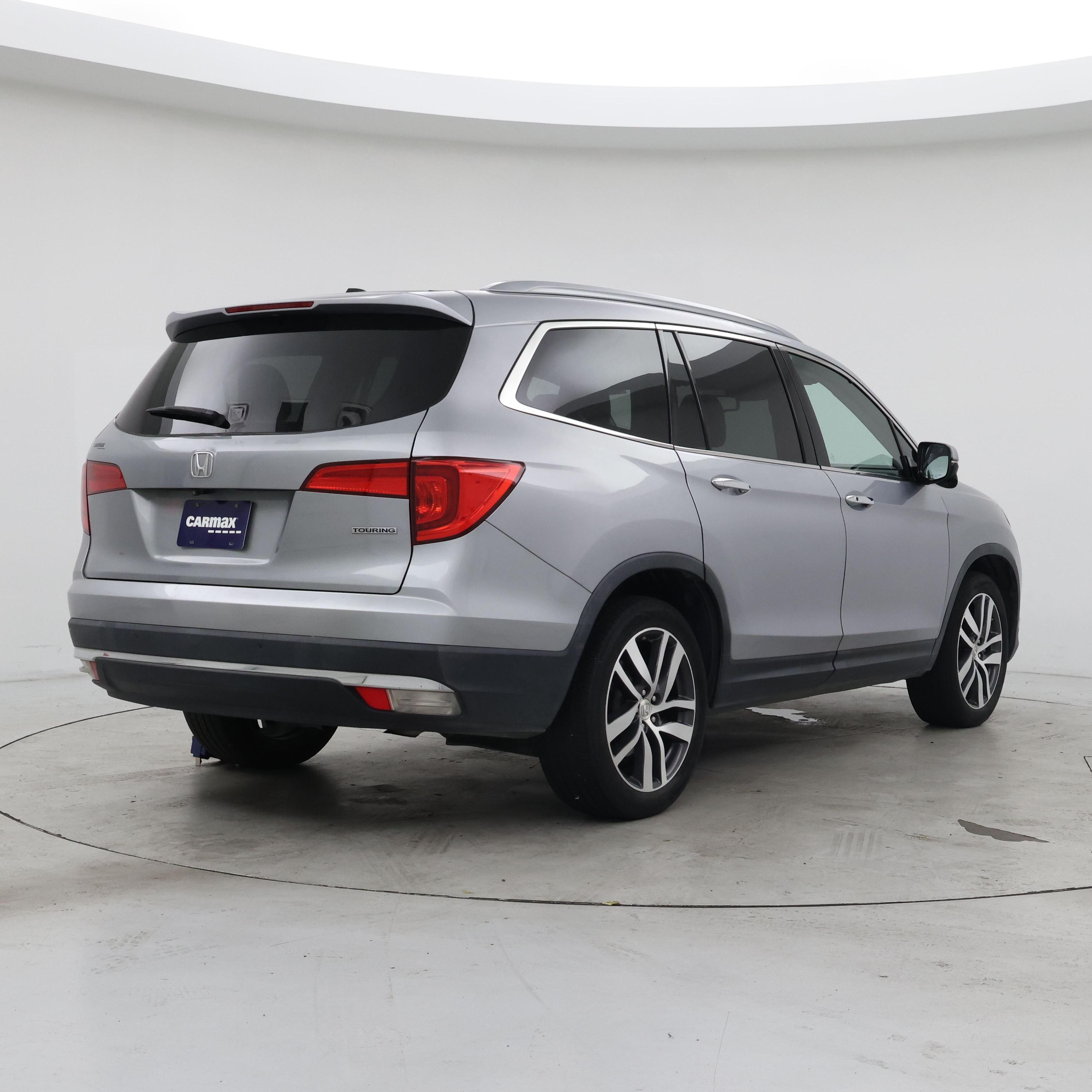 Thumbnail: 2018 Honda Pilot - 8