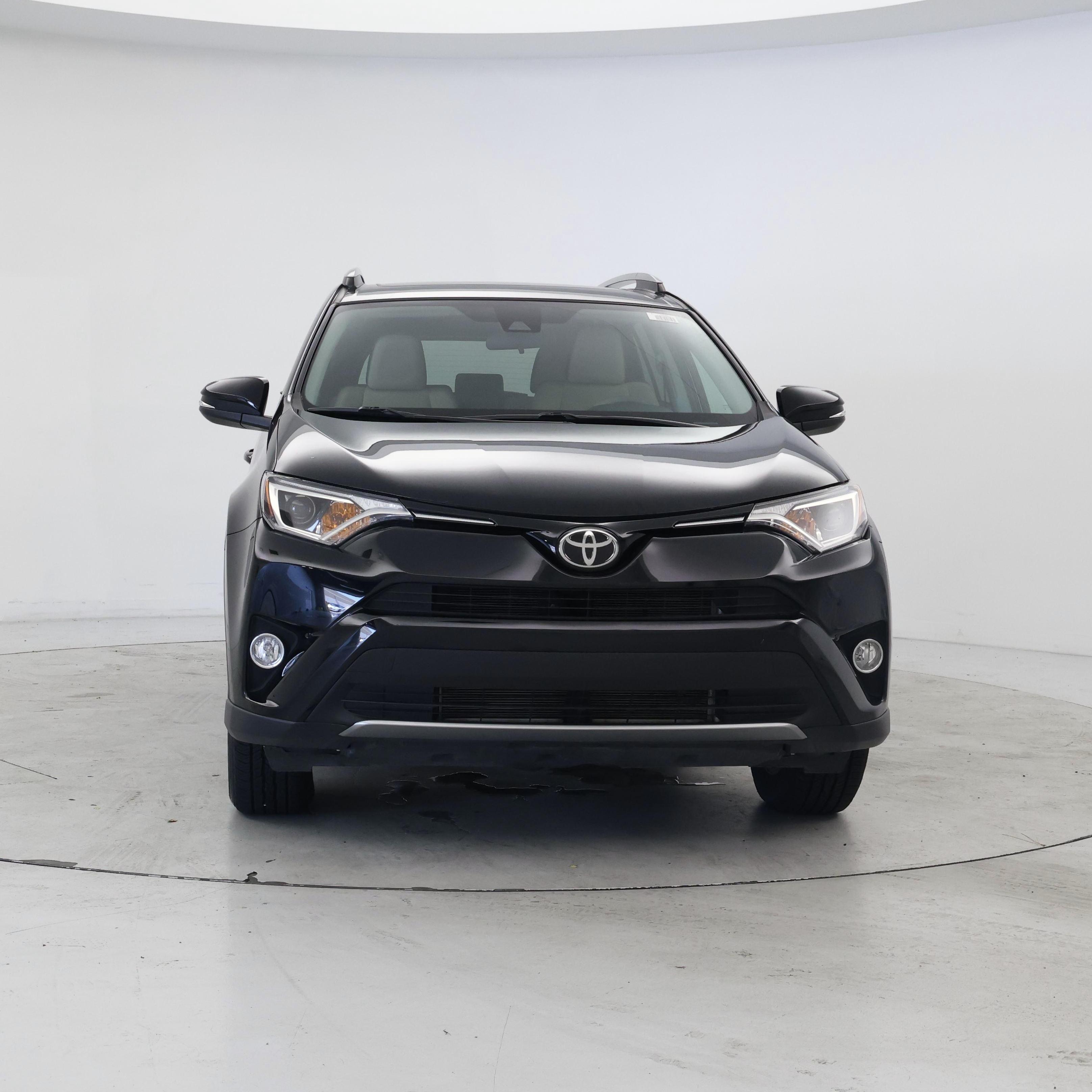 Thumbnail: 2017 Toyota RAV4 - 5