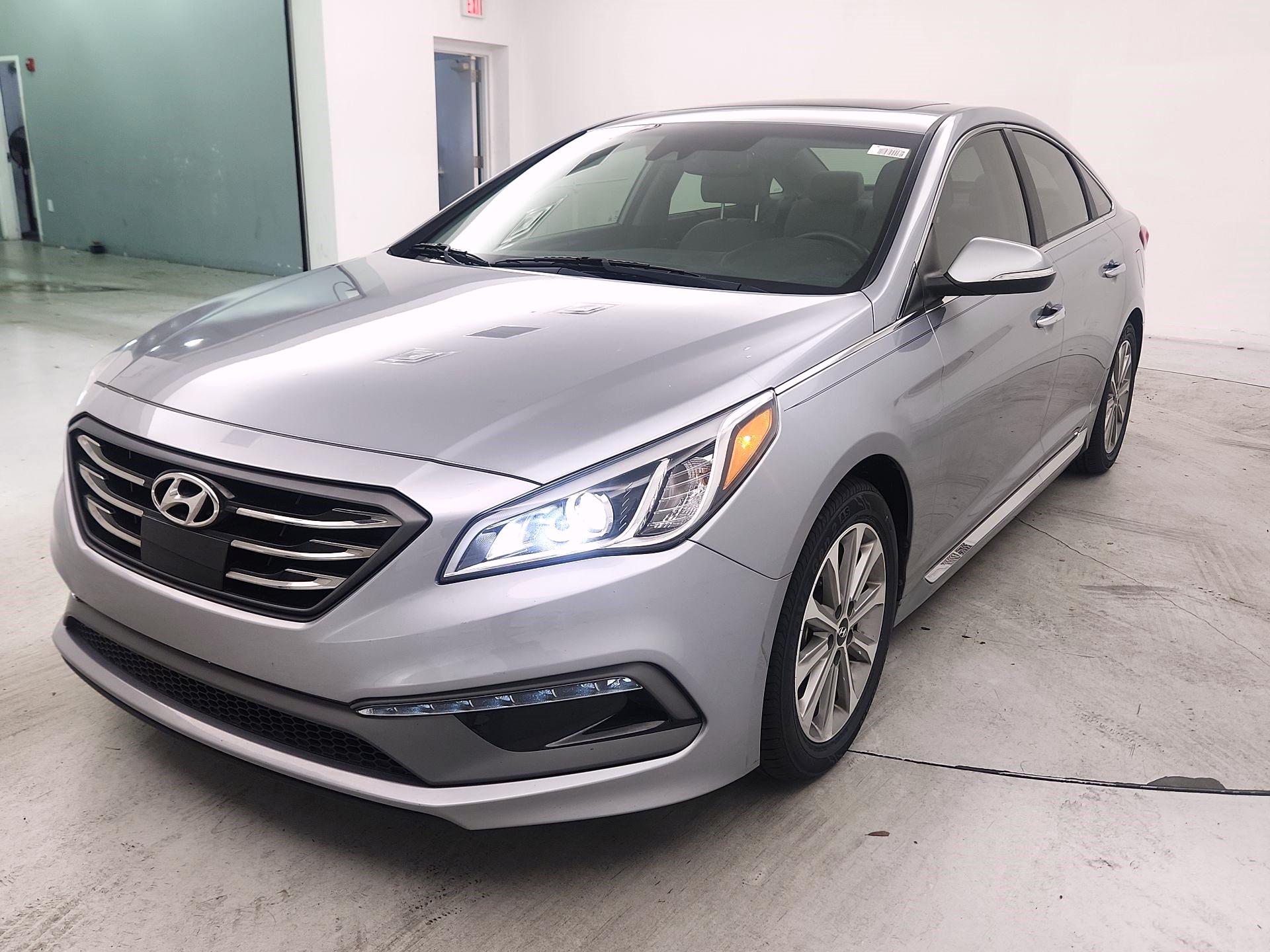 Thumbnail: 2017 Hyundai Sonata - 3