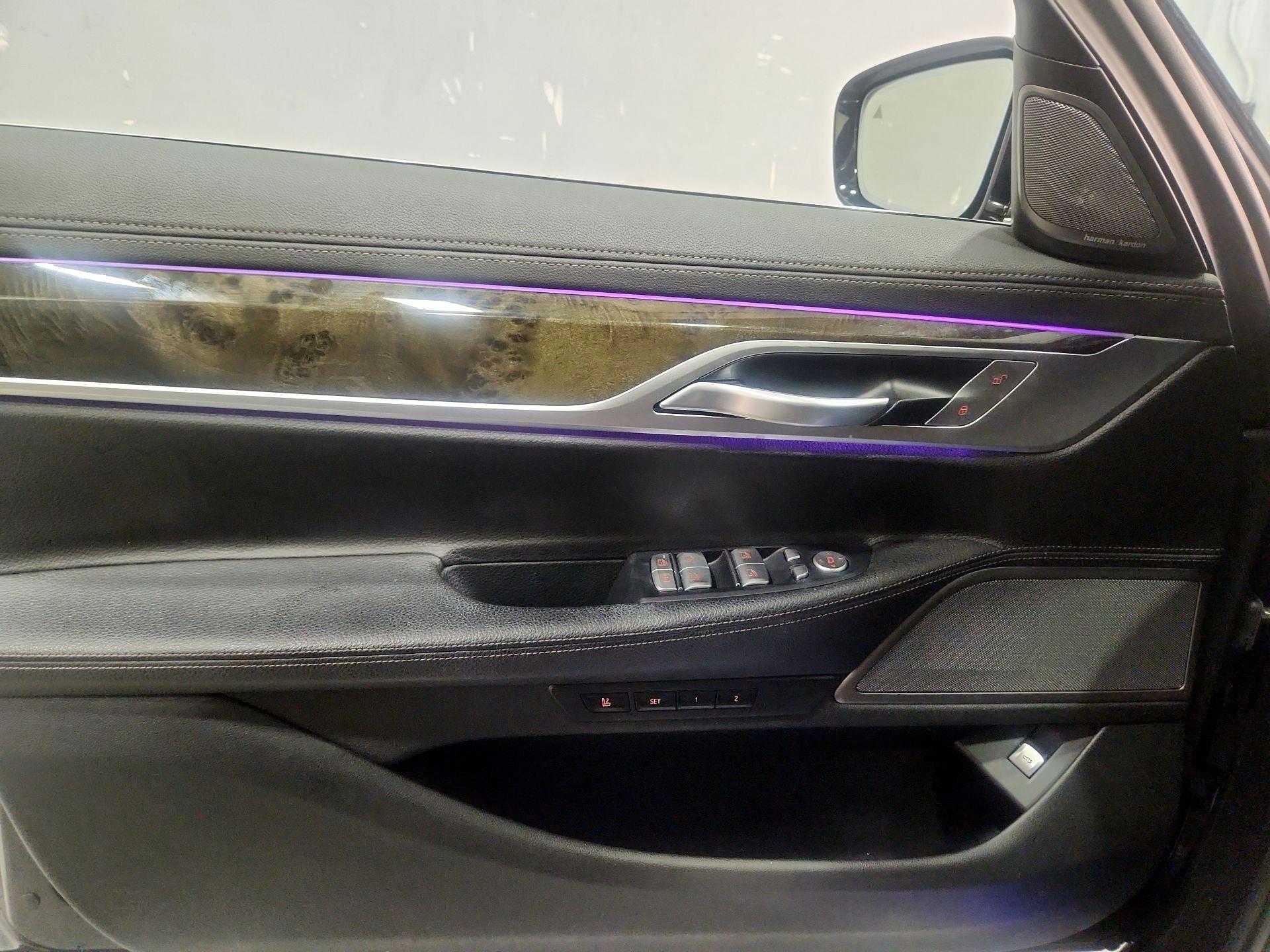 Thumbnail: 2019 BMW 7 Series - 12
