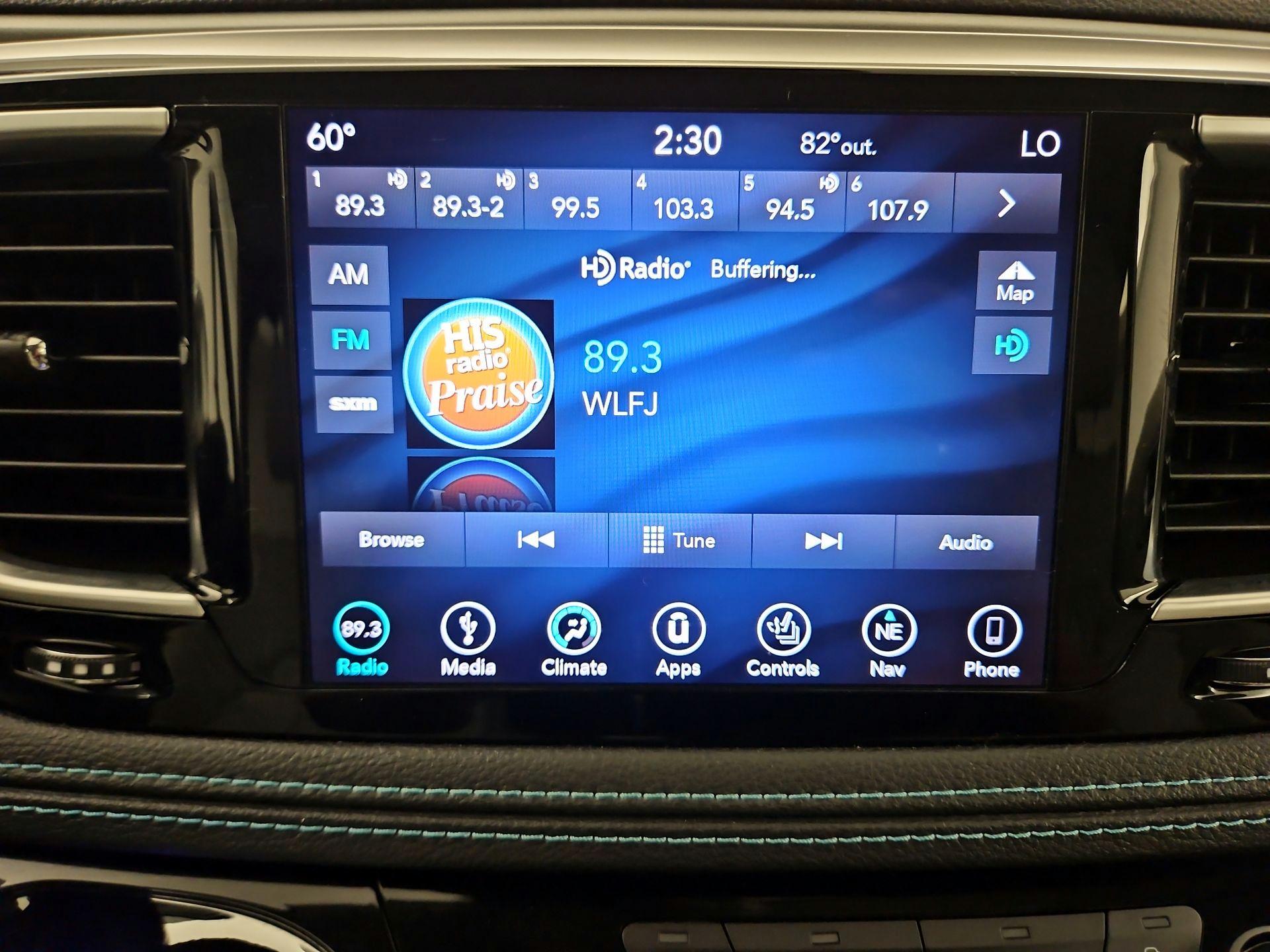 Thumbnail: 2018 Chrysler Pacifica - 16