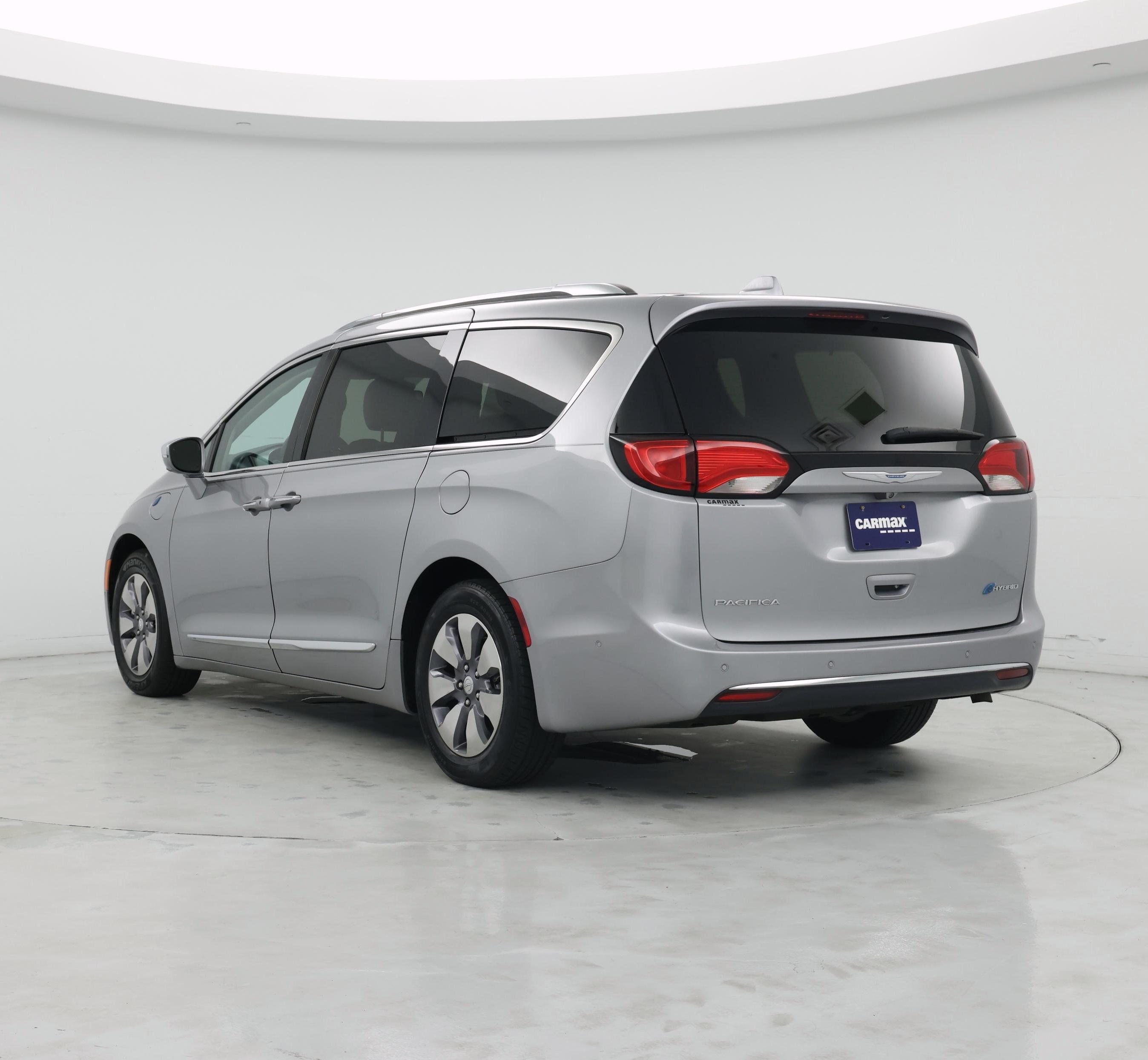 Thumbnail: 2018 Chrysler Pacifica - 2