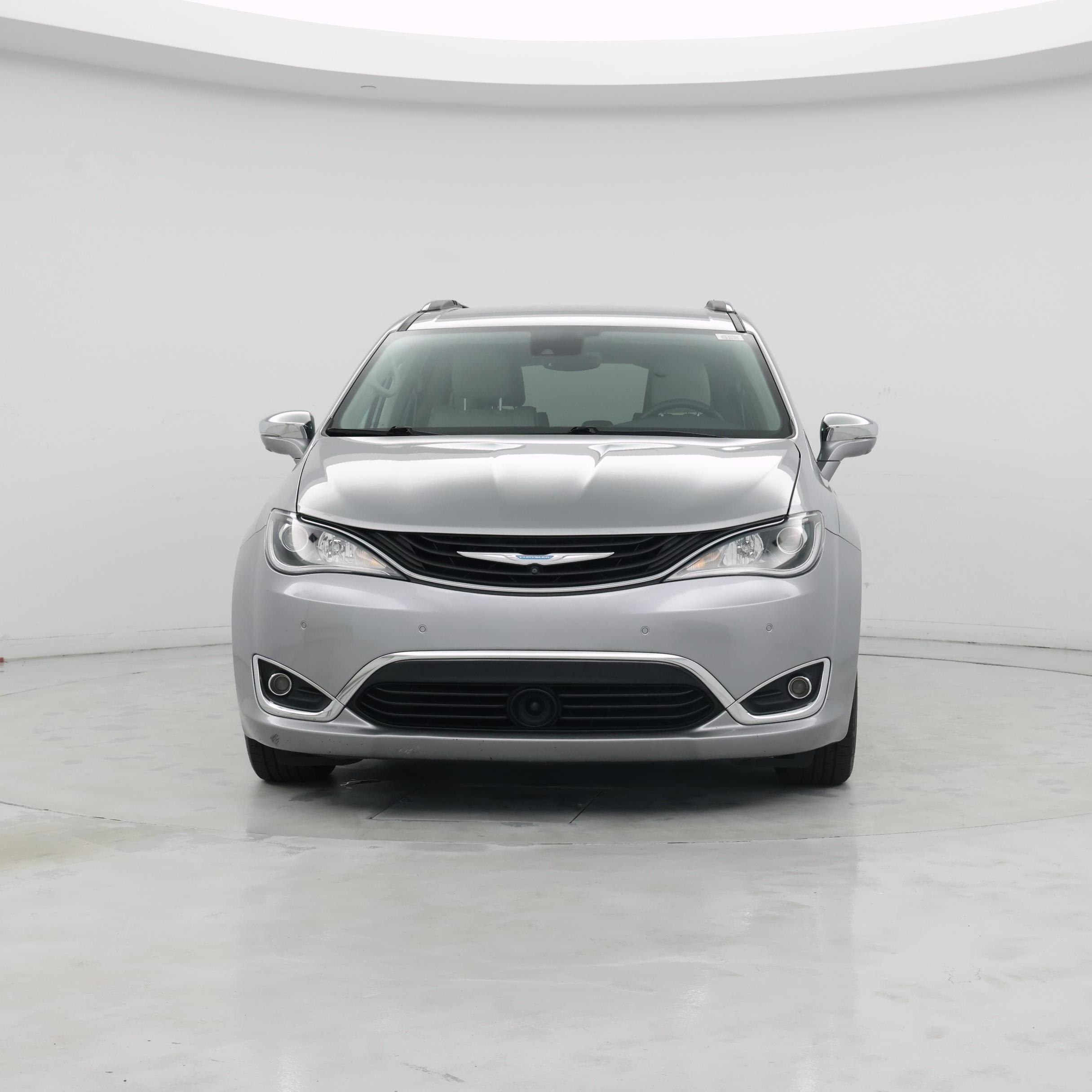 Thumbnail: 2018 Chrysler Pacifica - 5