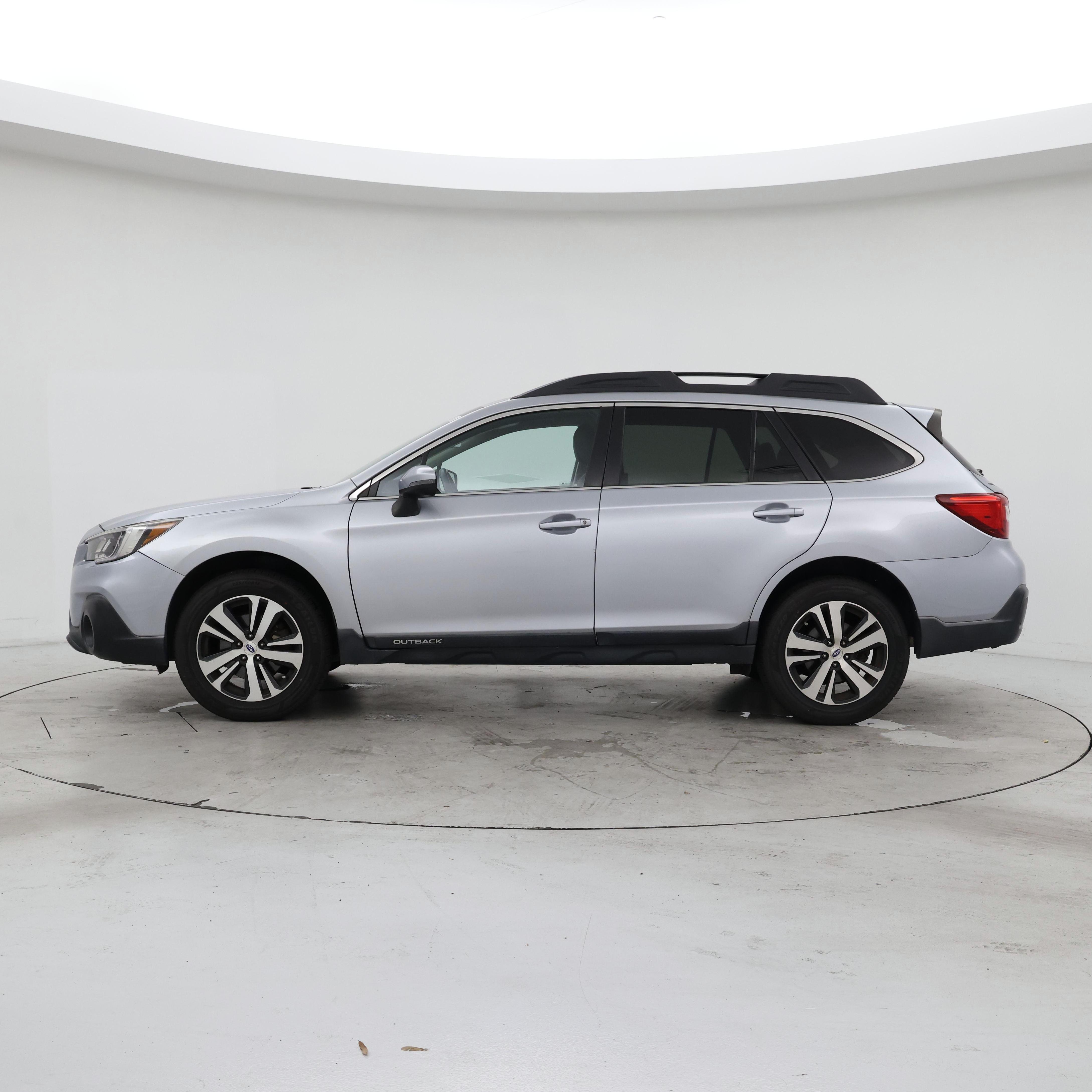Thumbnail: 2019 Subaru Outback - 3