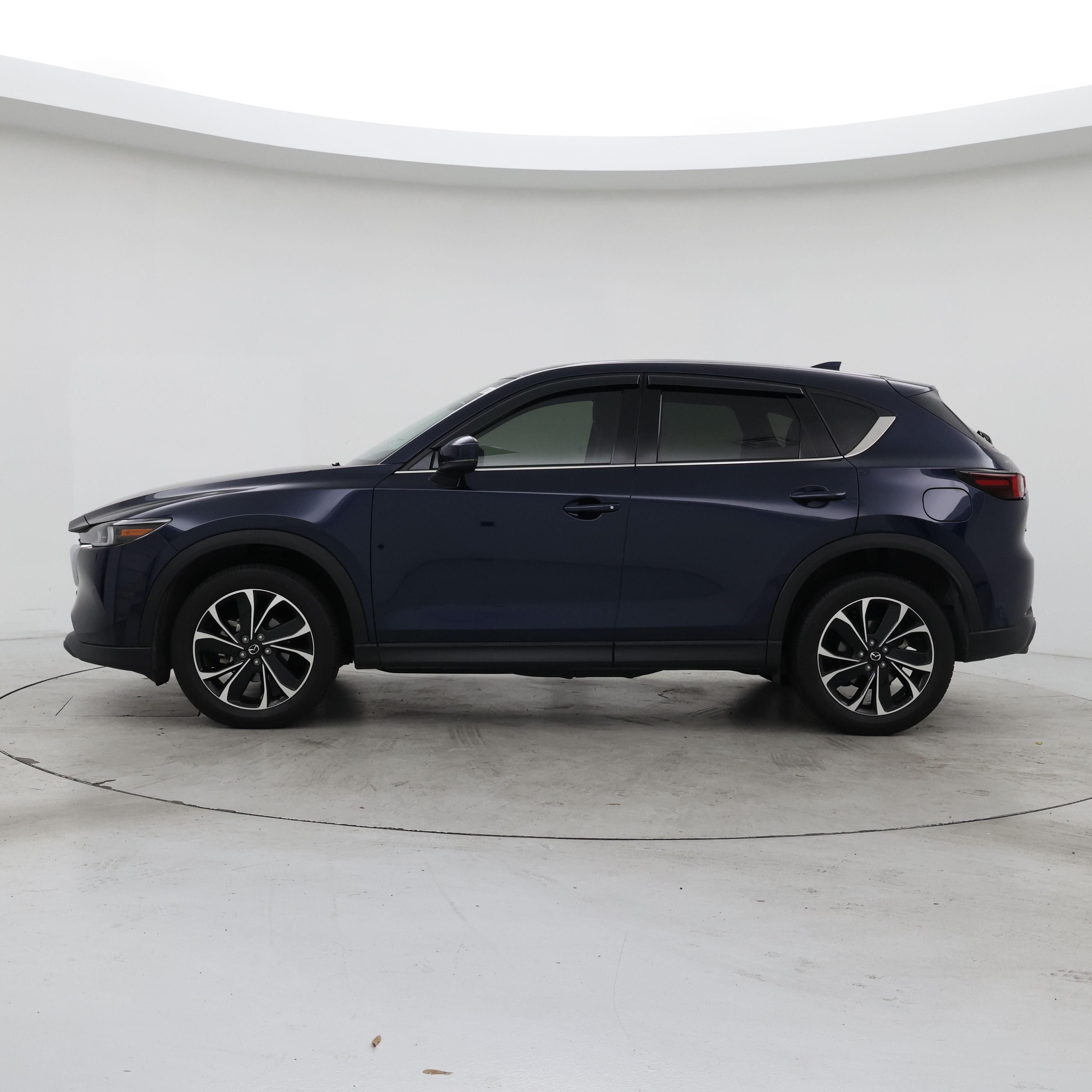 Thumbnail: 2023 Mazda CX-5 - 3