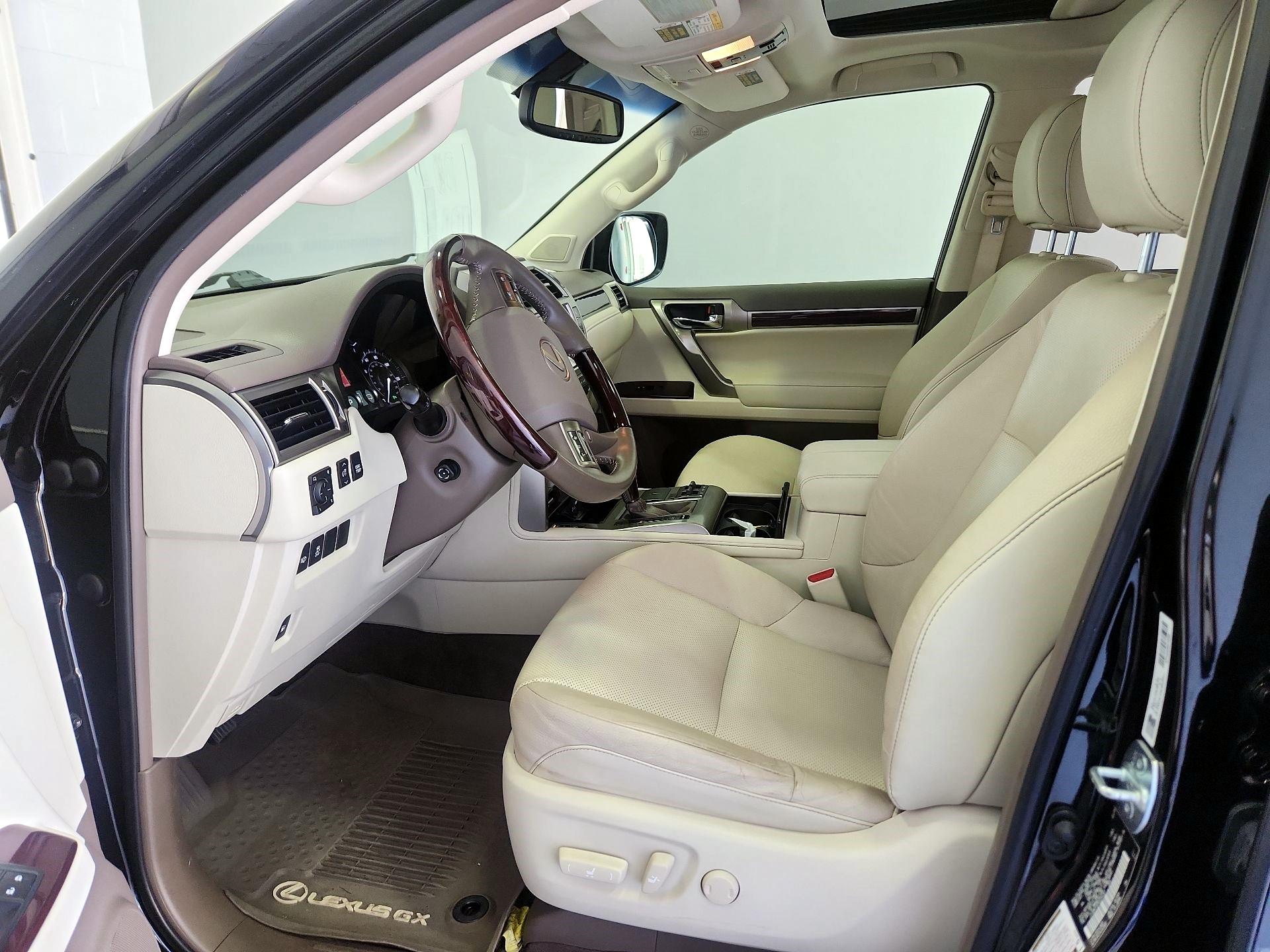 Thumbnail: 2019 Lexus GX - 11