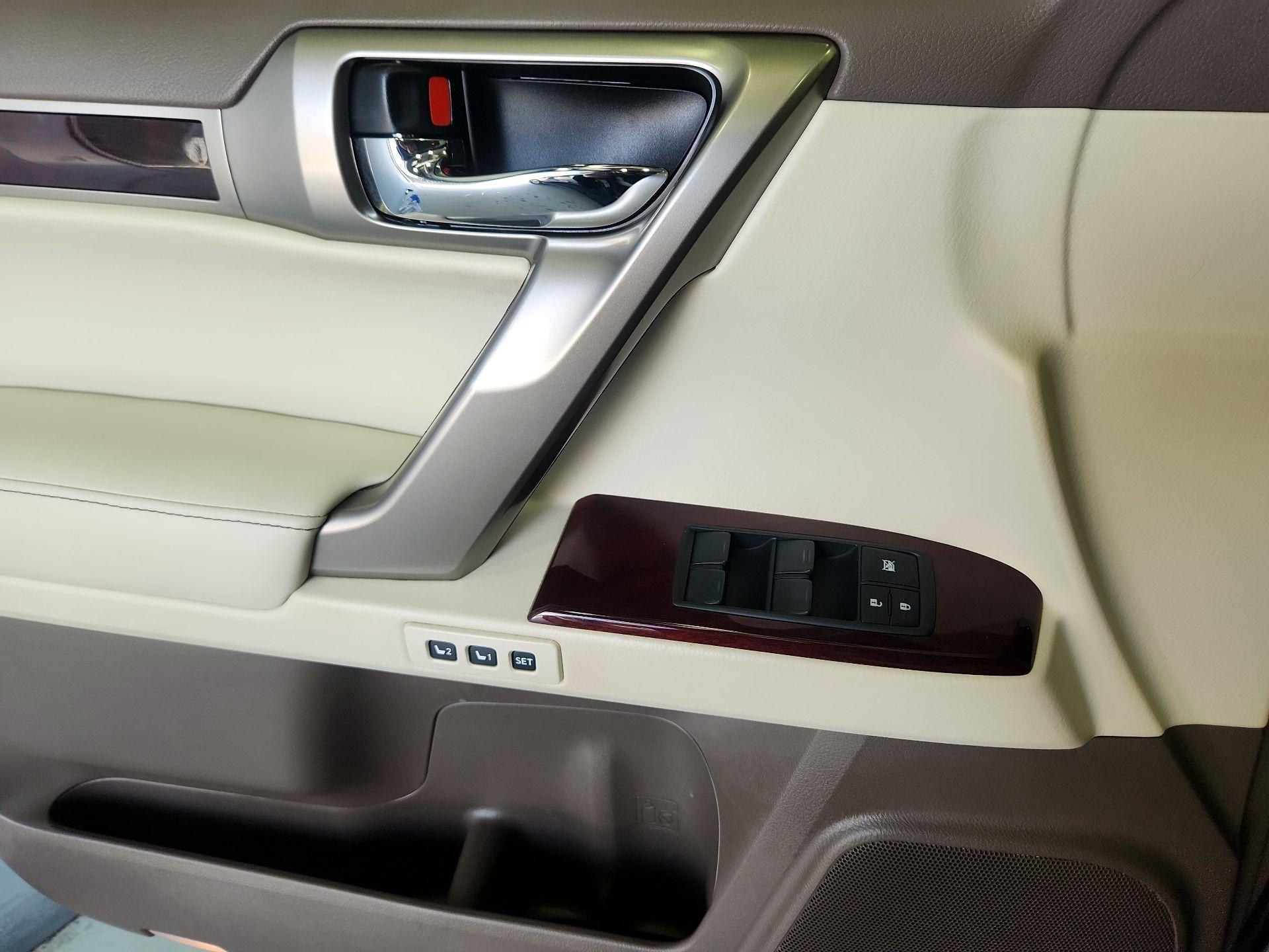 Thumbnail: 2019 Lexus GX - 12
