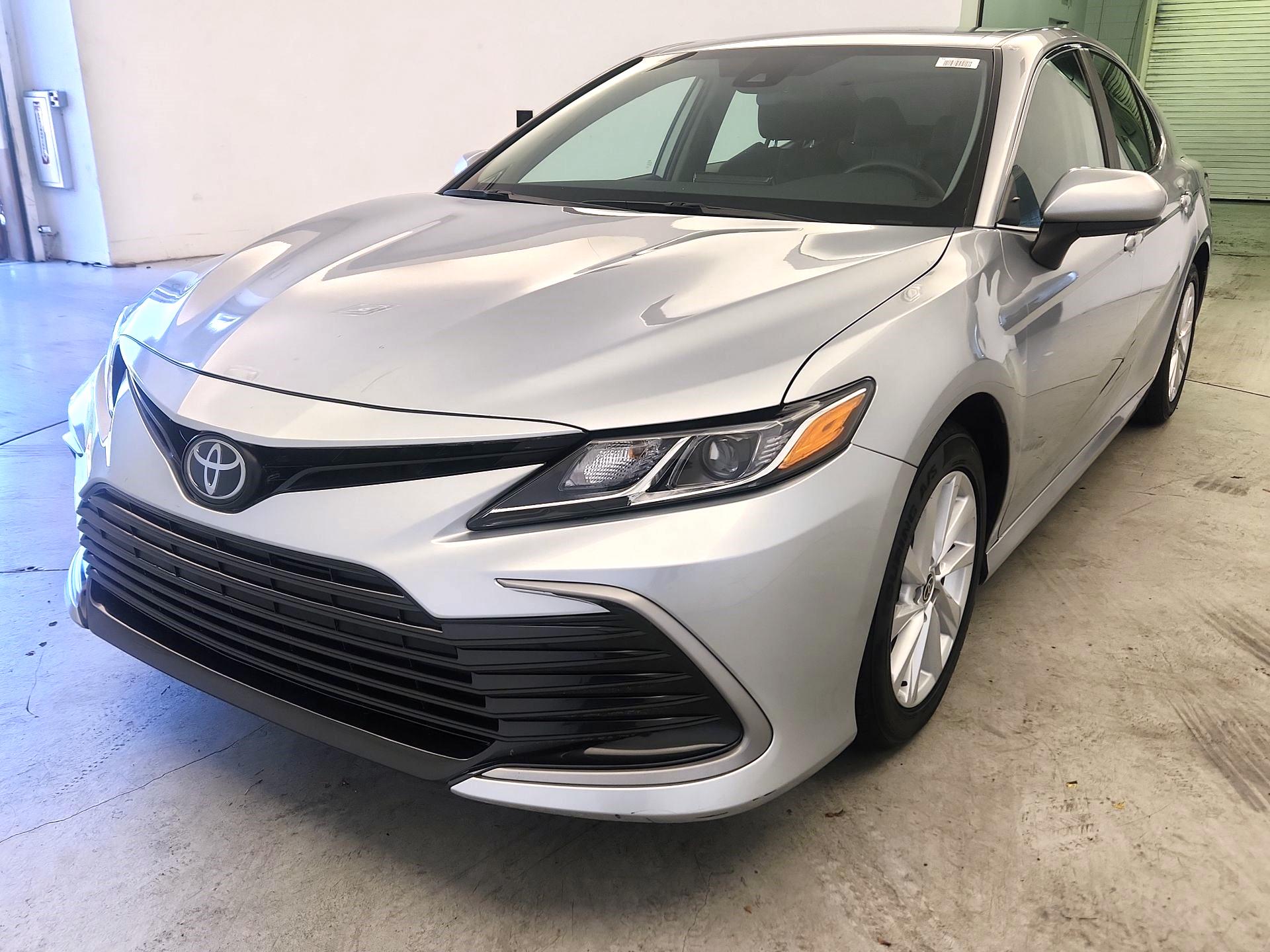 Thumbnail: 2023 Toyota Camry - 3
