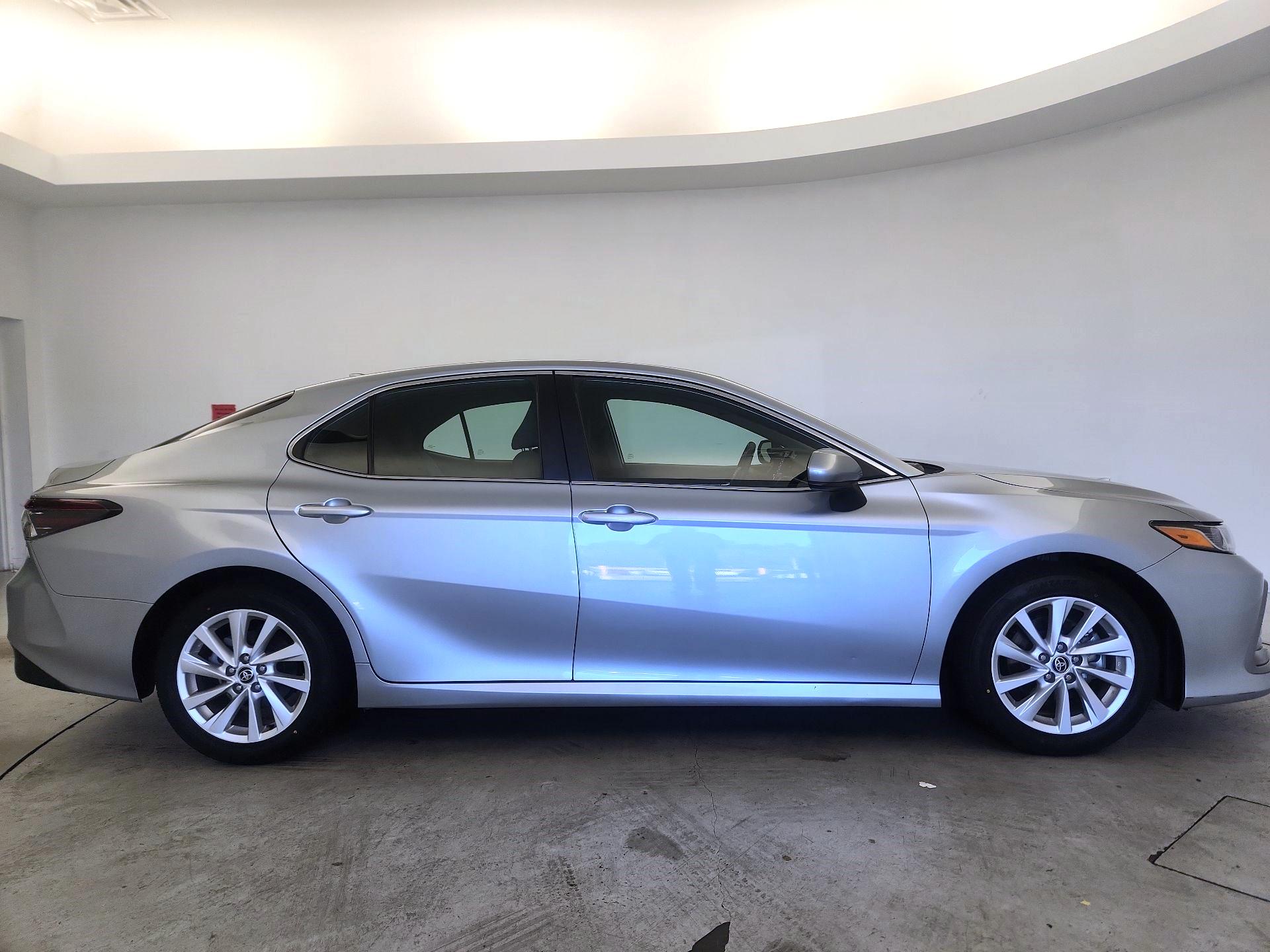Thumbnail: 2023 Toyota Camry - 4