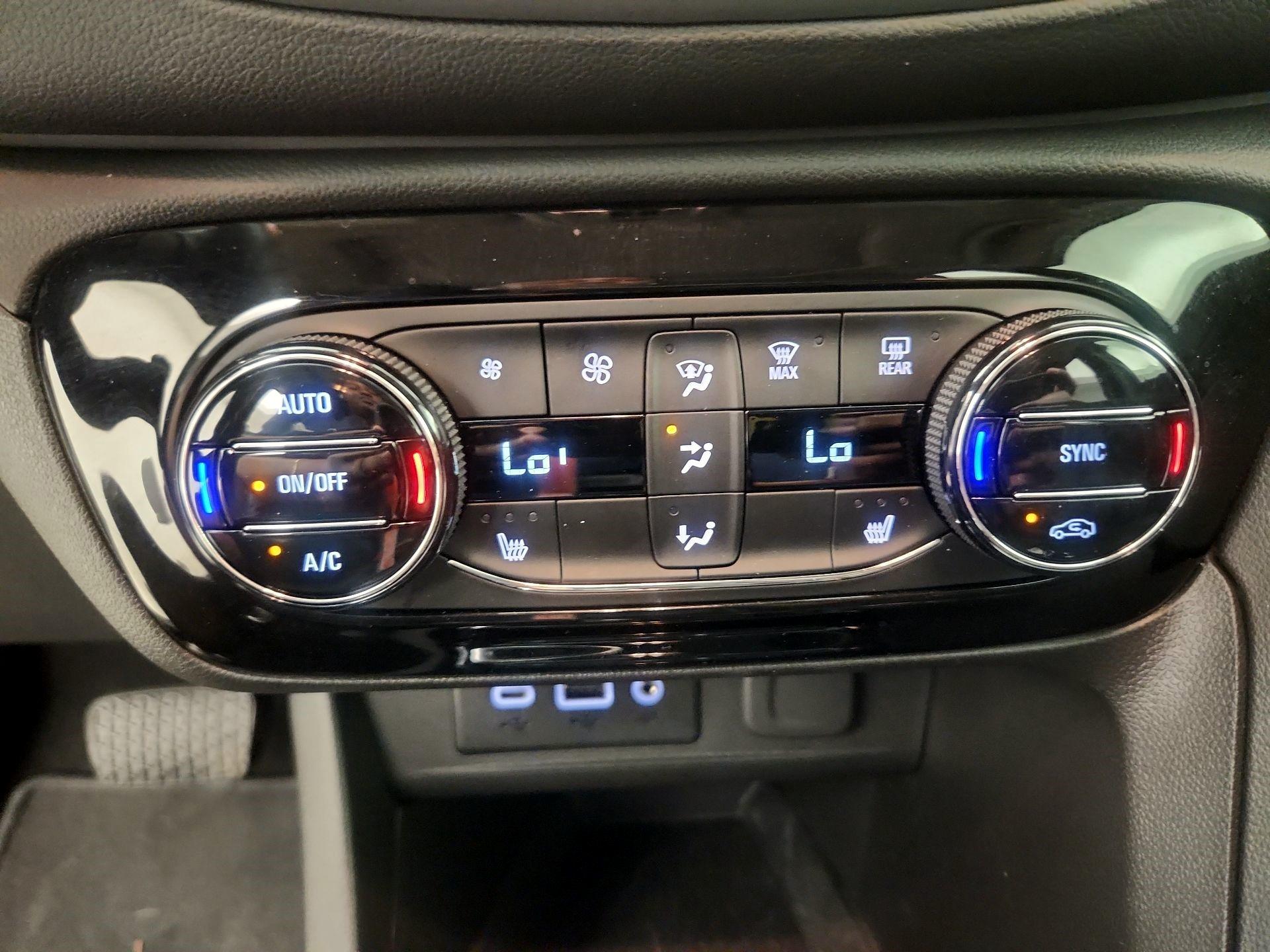 Thumbnail: 2022 Buick Encore GX - 16