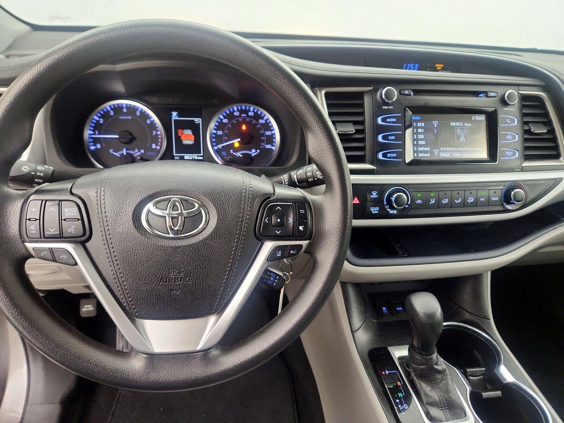 Thumbnail: 2019 Toyota Highlander - 9