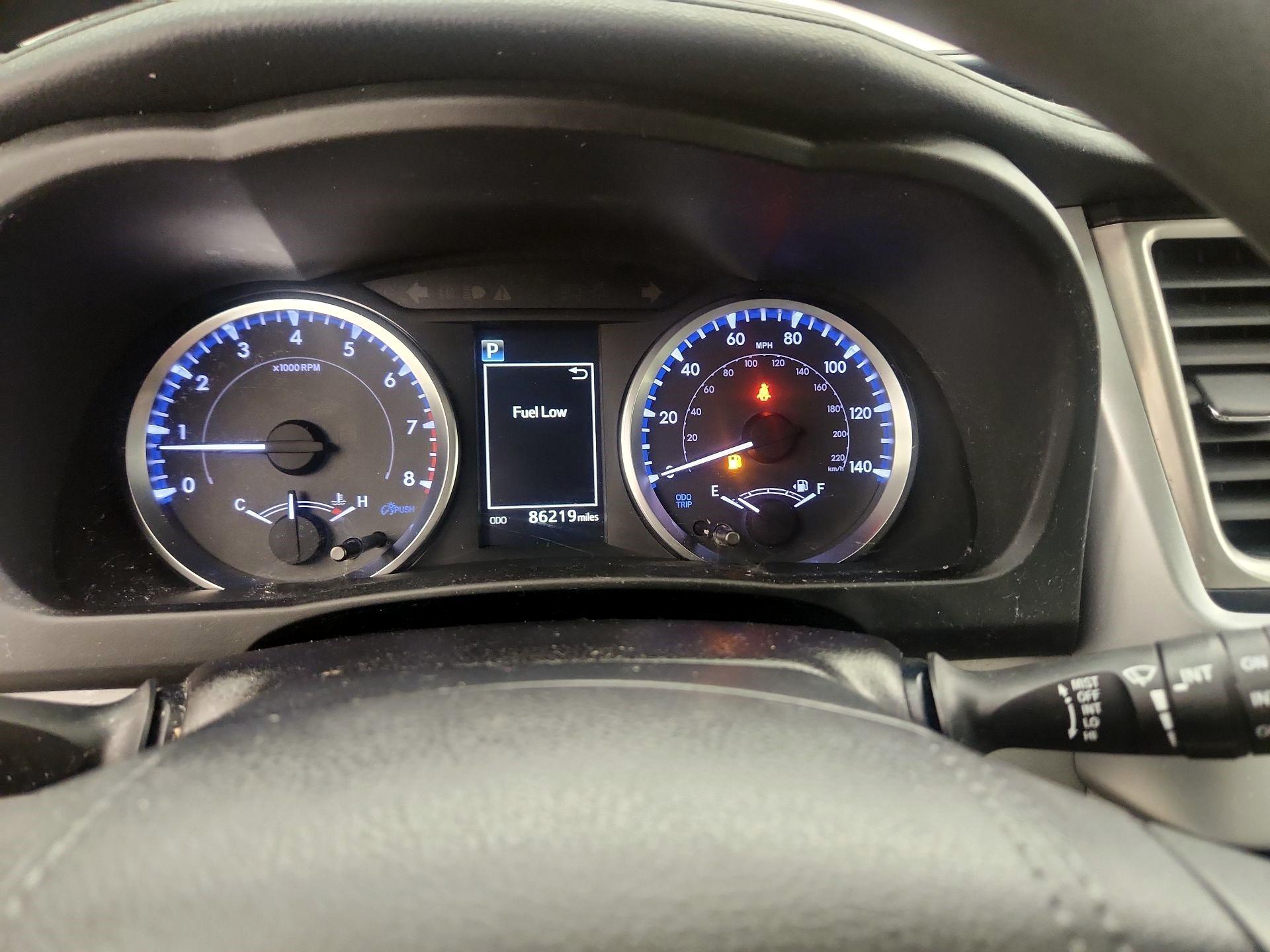 Thumbnail: 2019 Toyota Highlander - 10