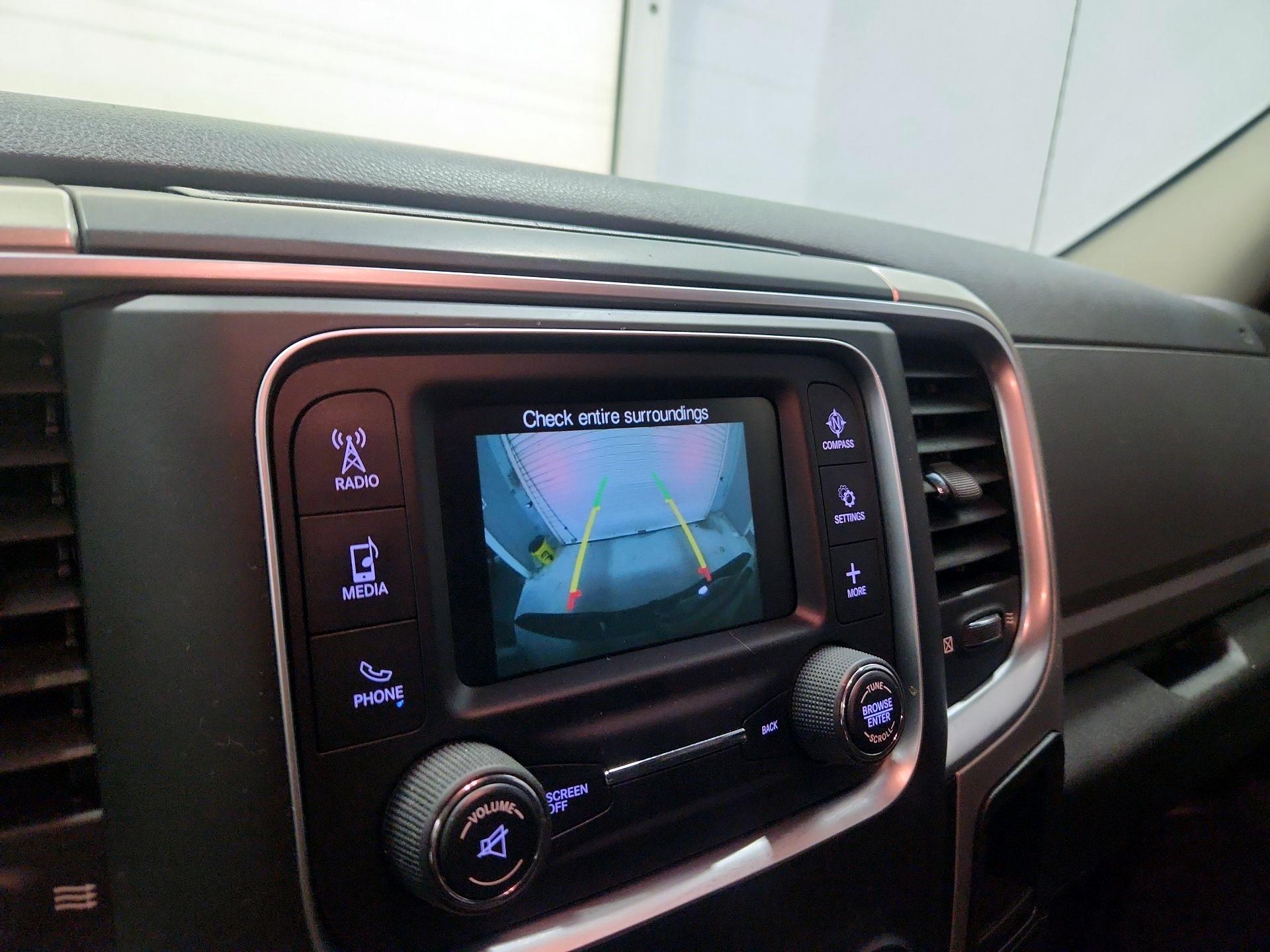 Thumbnail: 2019 RAM 1500 Classic - 14