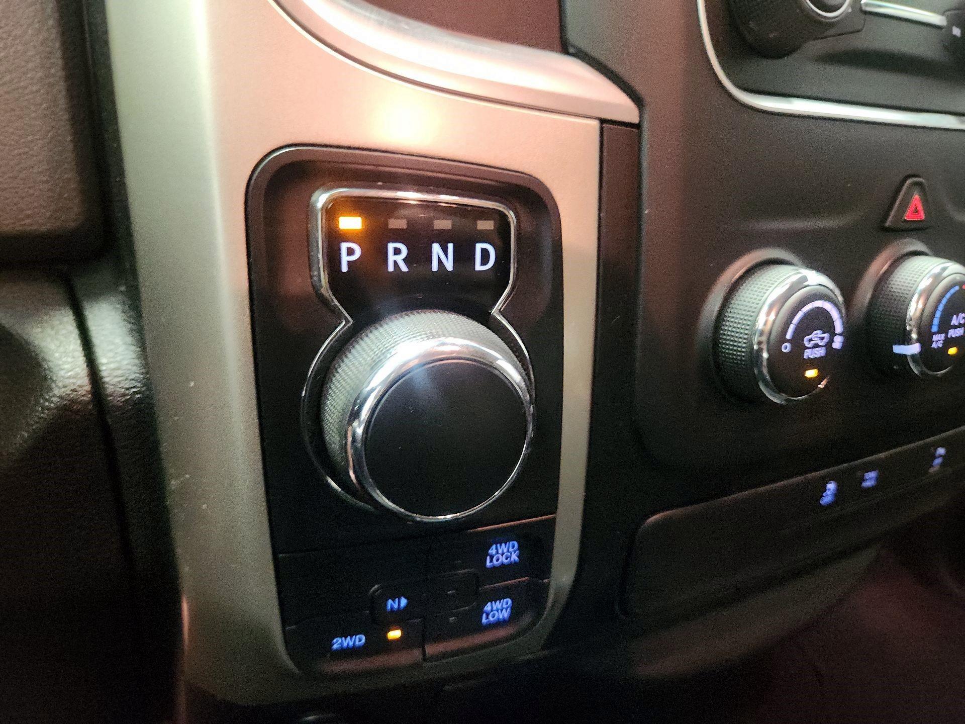 Thumbnail: 2019 RAM 1500 Classic - 17