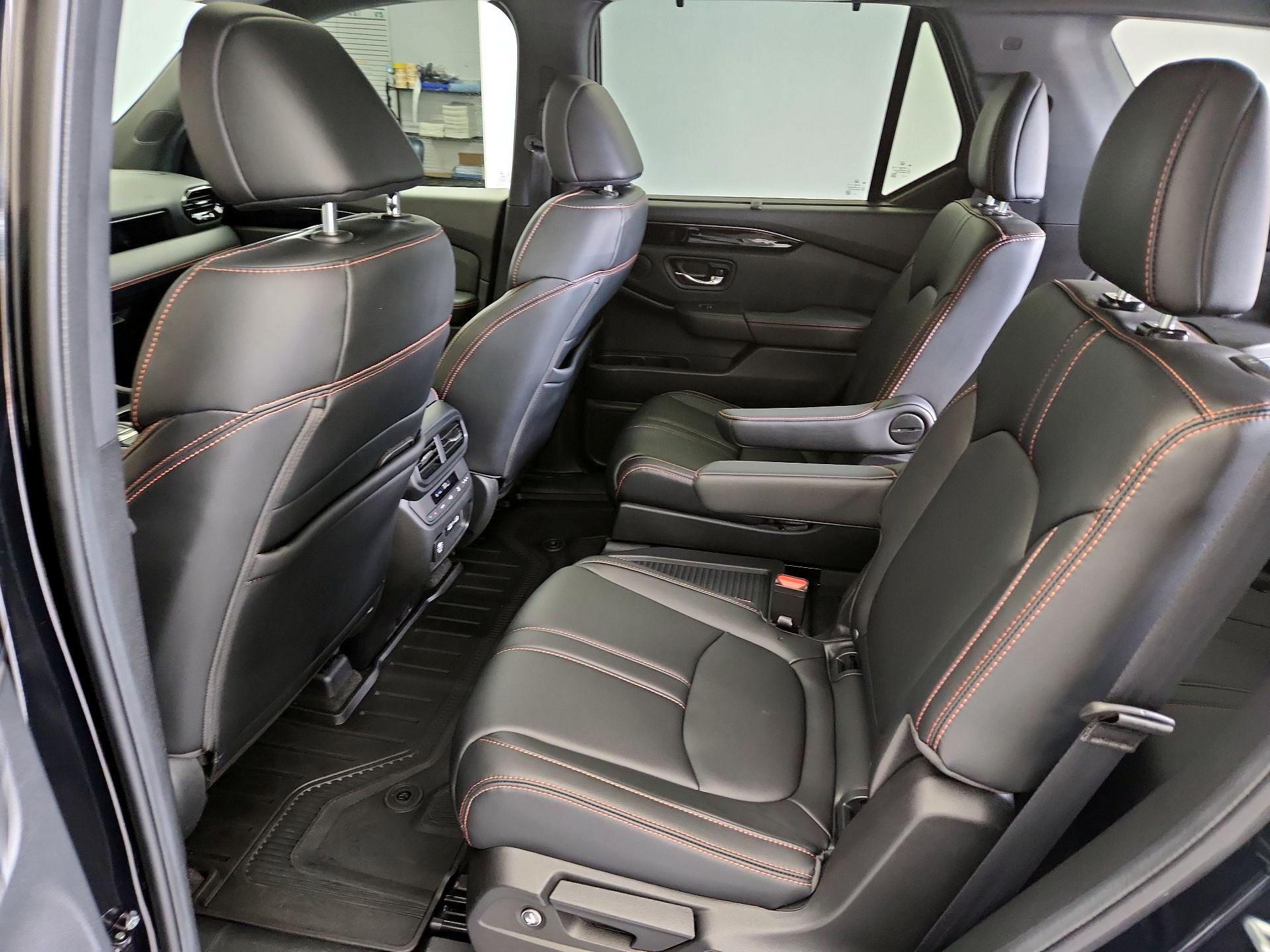 Thumbnail: 2023 Honda Pilot - 20