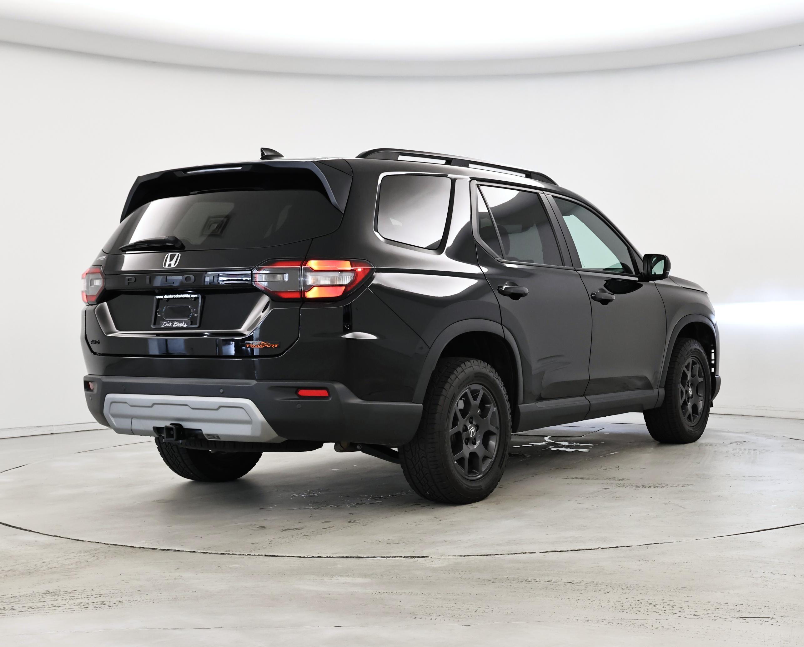 Thumbnail: 2023 Honda Pilot - 8