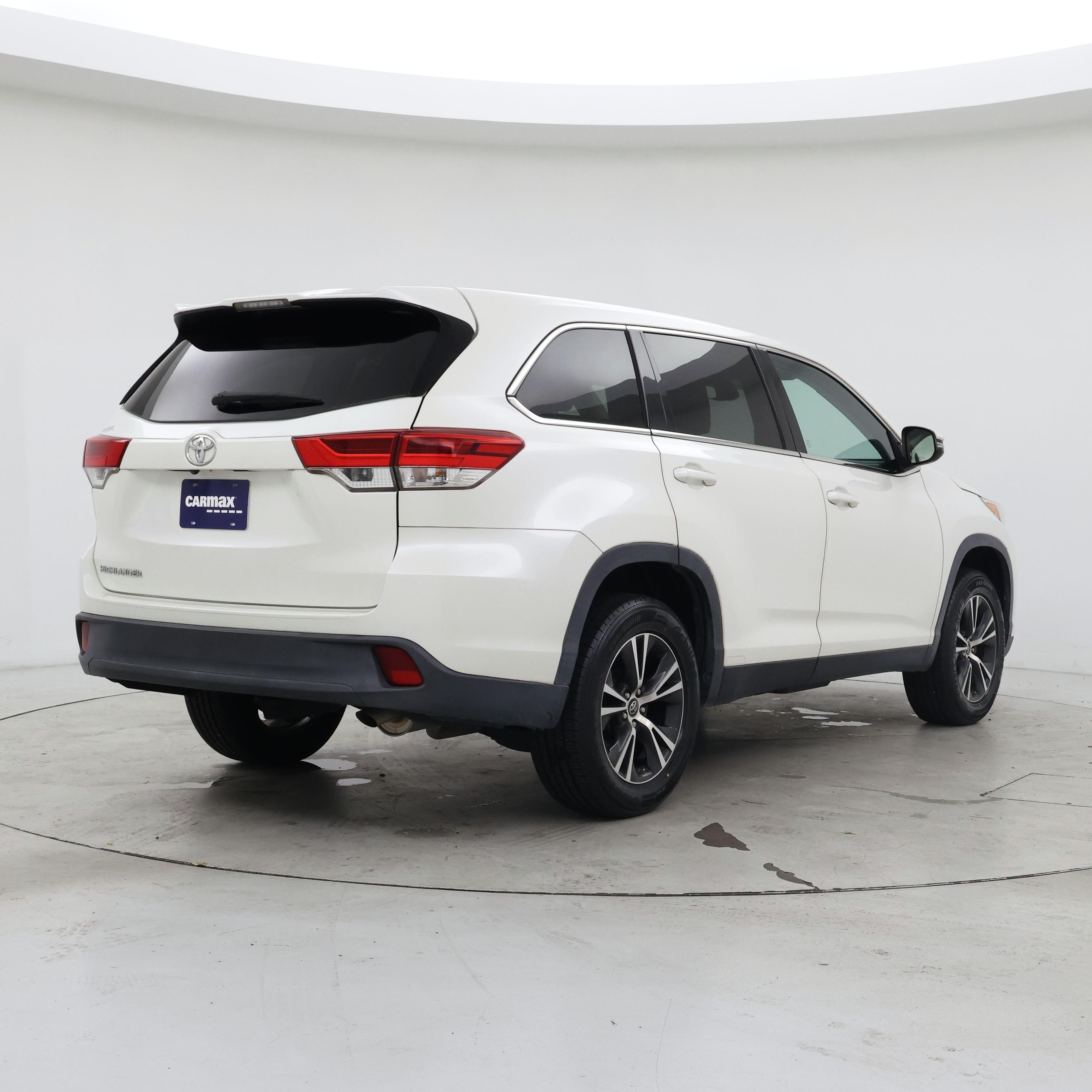 Thumbnail: 2019 Toyota Highlander - 8