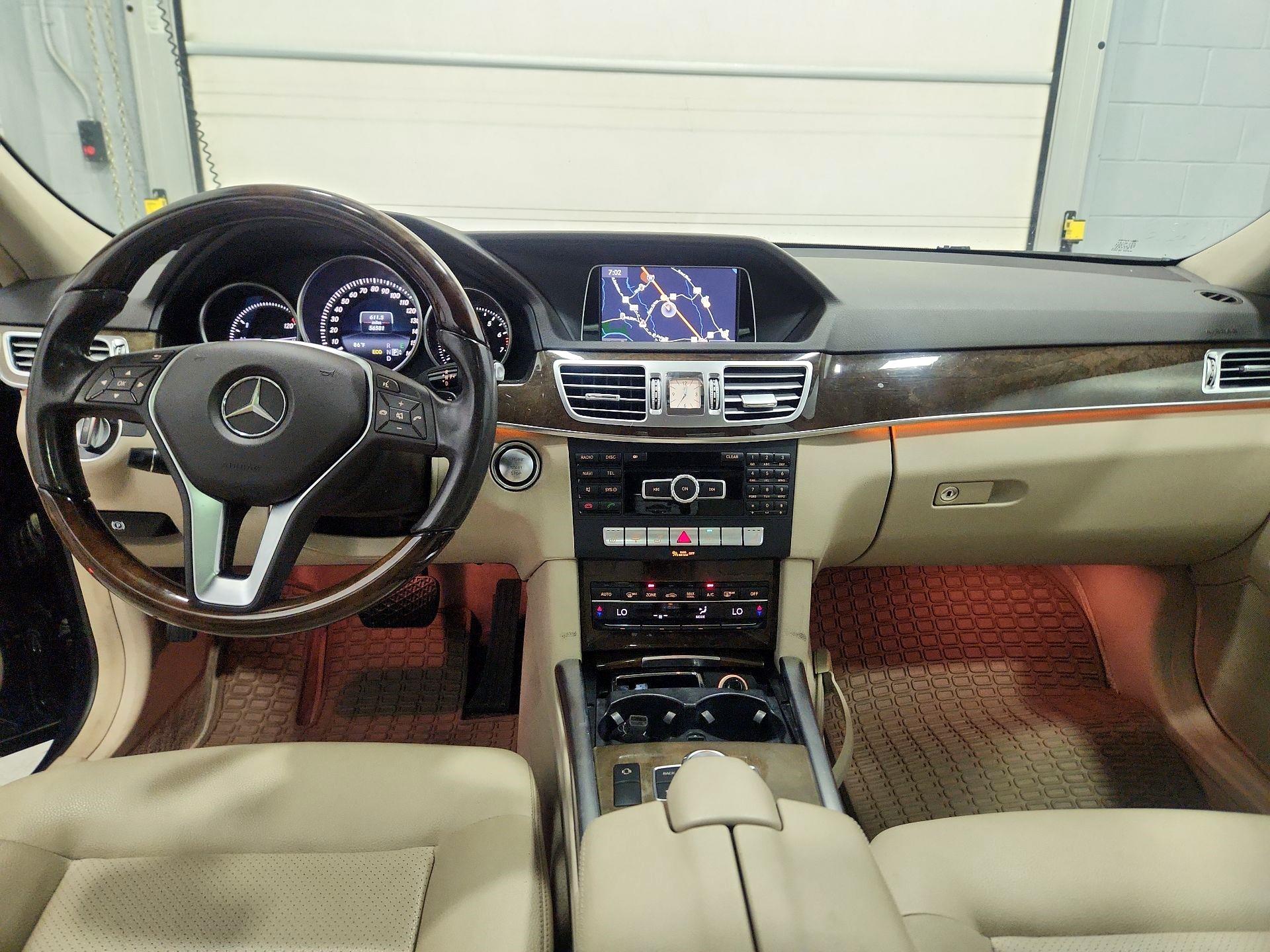 Thumbnail: 2014 Mercedes-Benz E-Class - 9