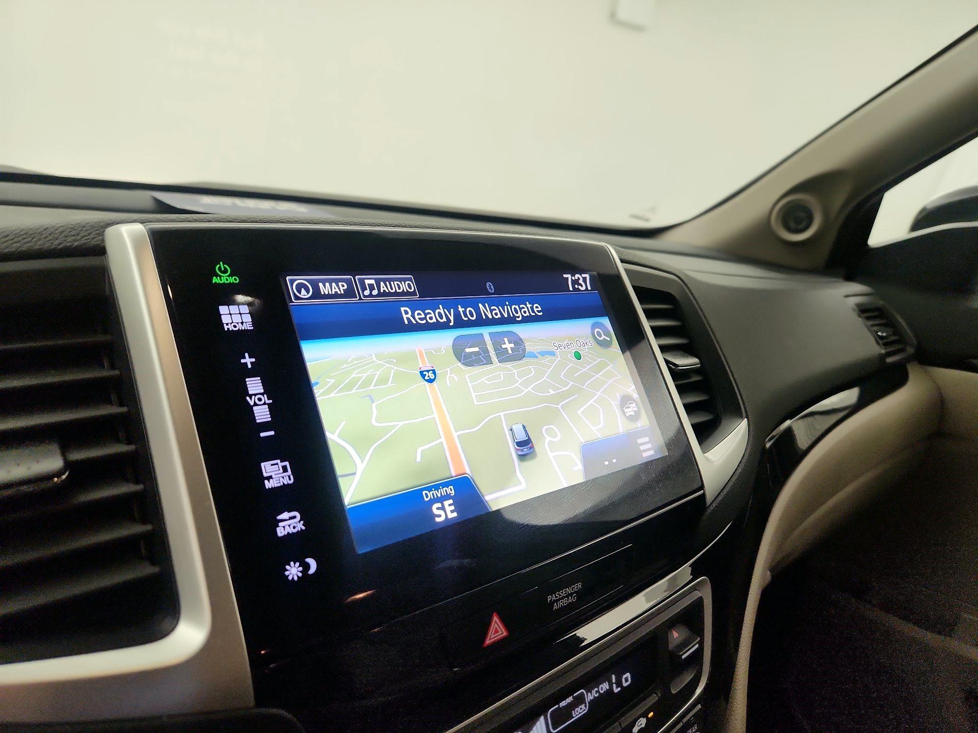 Thumbnail: 2016 Honda Pilot - 14