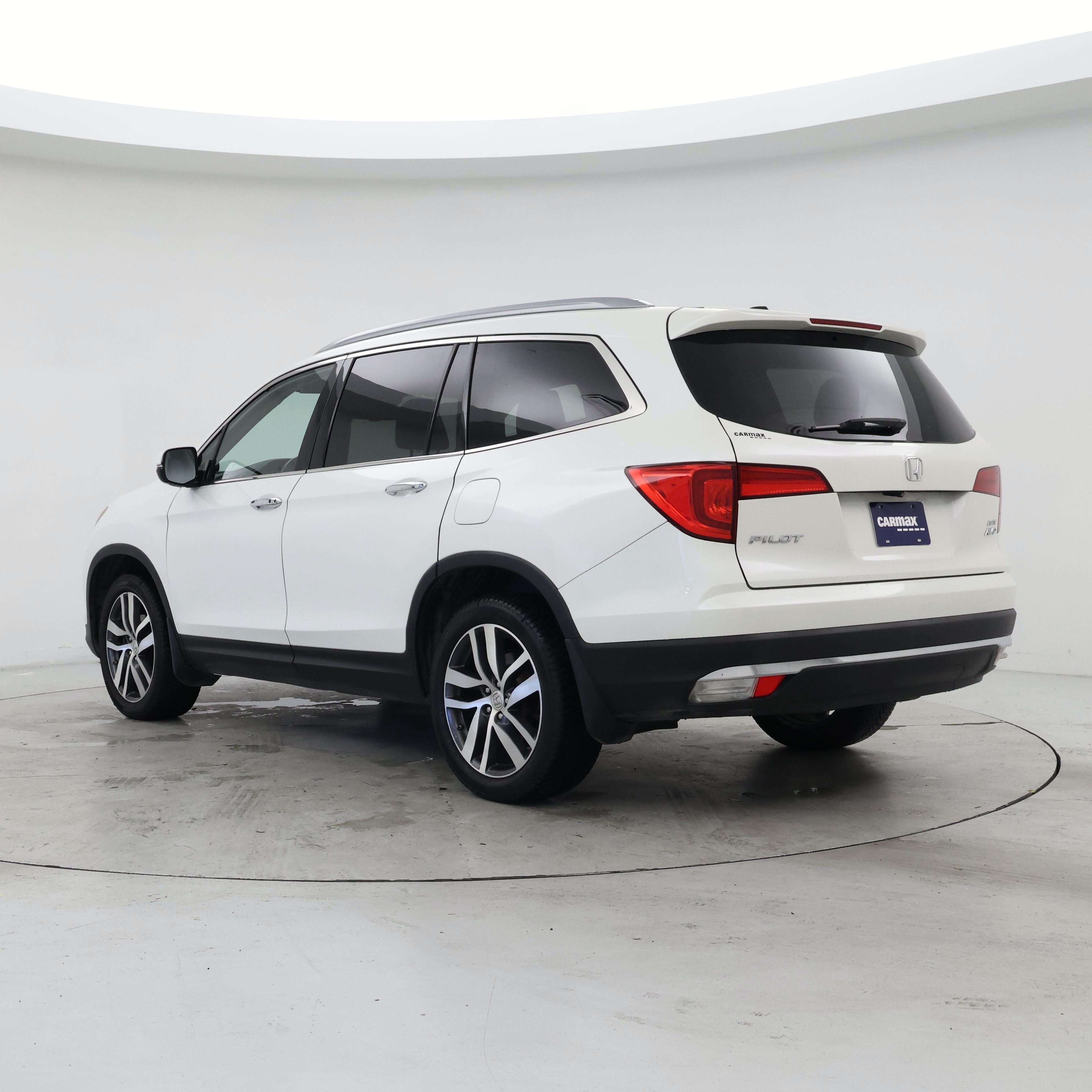 Thumbnail: 2016 Honda Pilot - 2