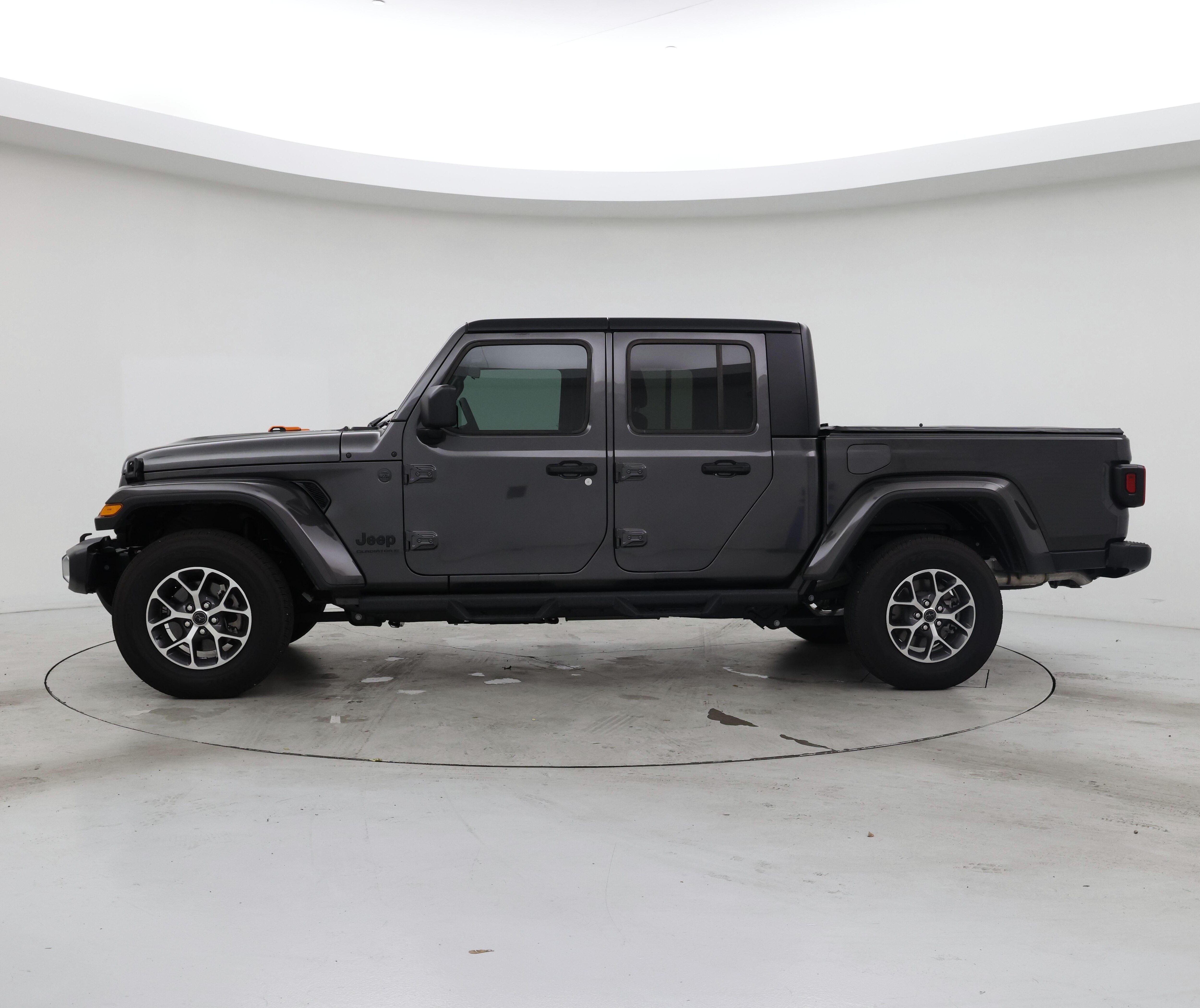 Thumbnail: 2024 Jeep Gladiator - 3